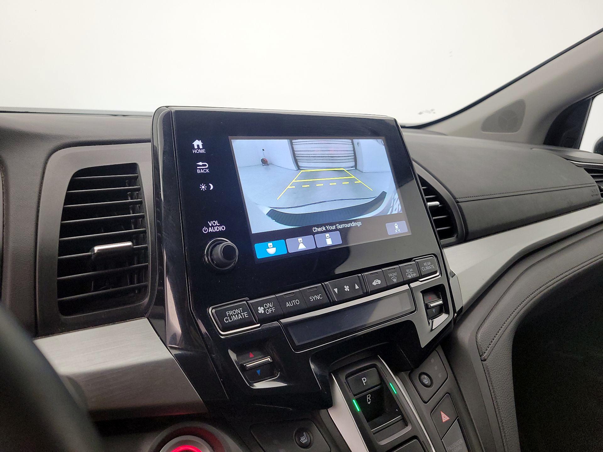 Thumbnail: 2021 Honda Odyssey - 14