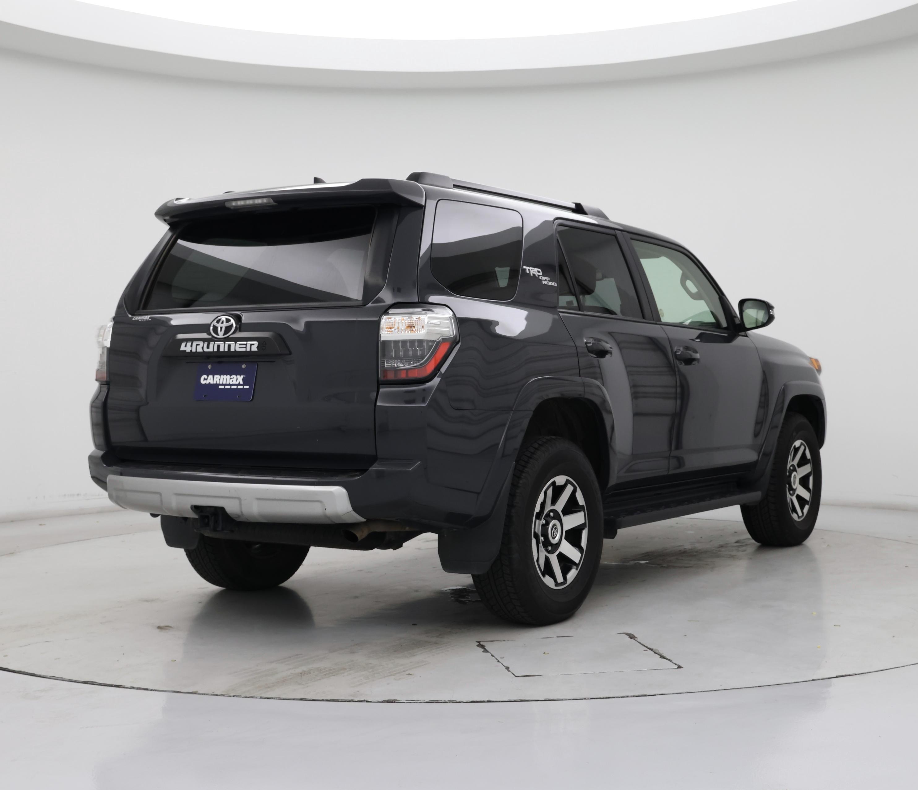 Thumbnail: 2024 Toyota 4Runner - 8