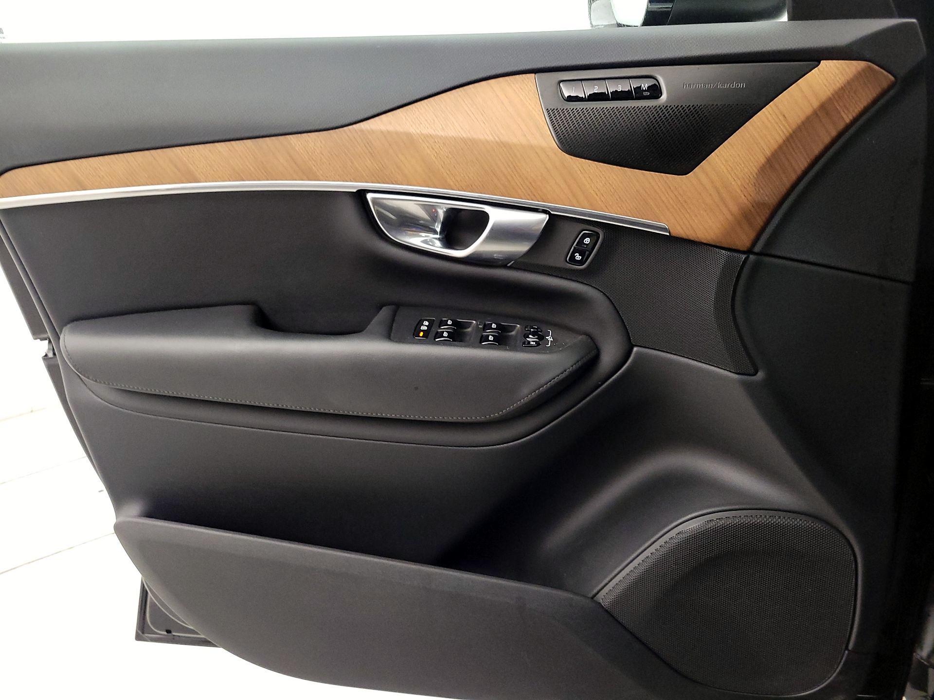 Thumbnail: 2023 Volvo XC90 - 12