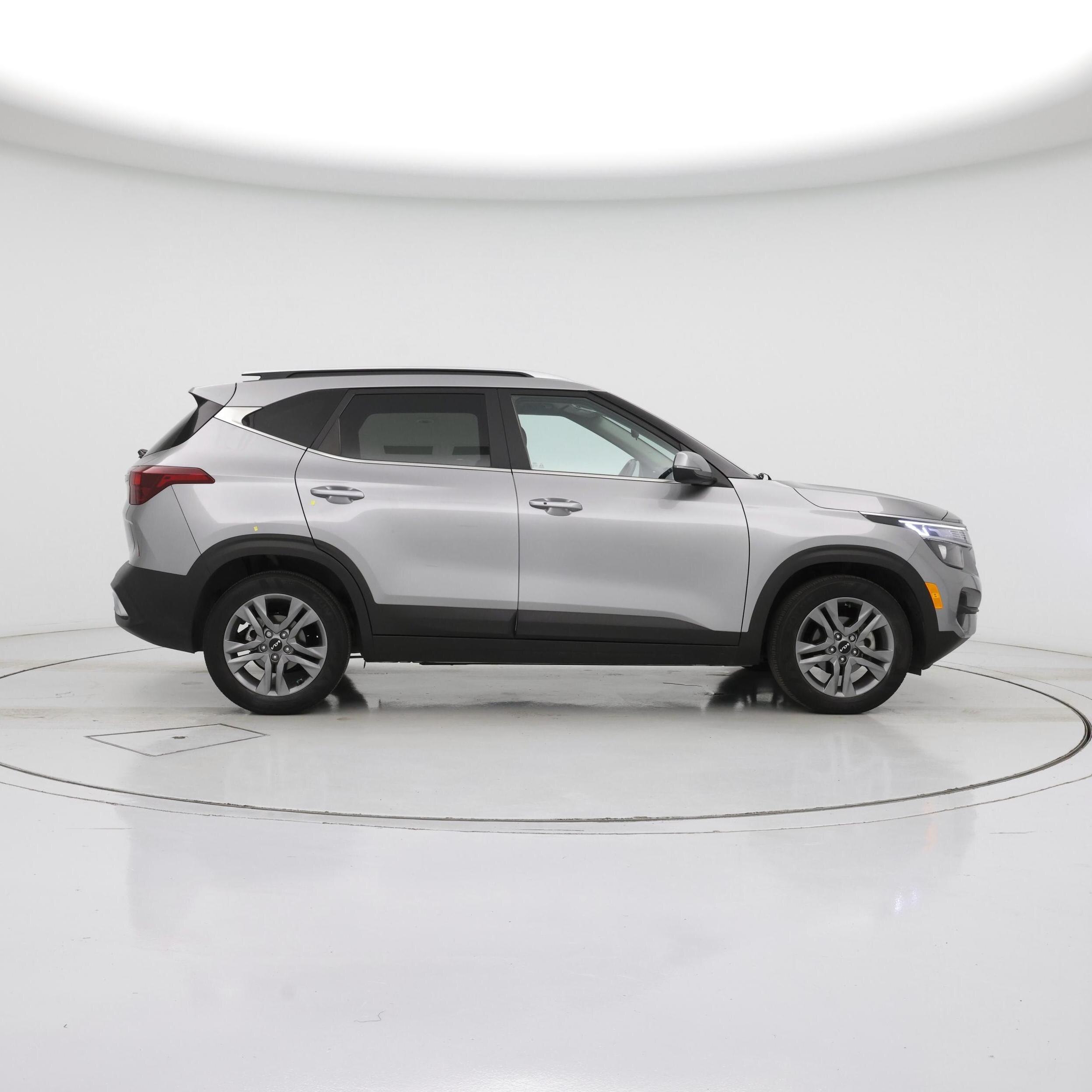 Thumbnail: 2022 Kia Seltos - 7