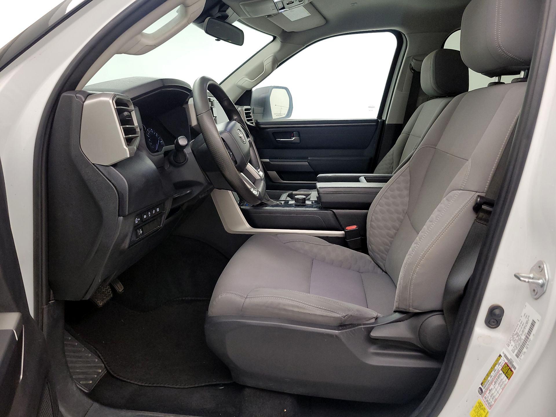 Thumbnail: 2023 Toyota Tundra - 11
