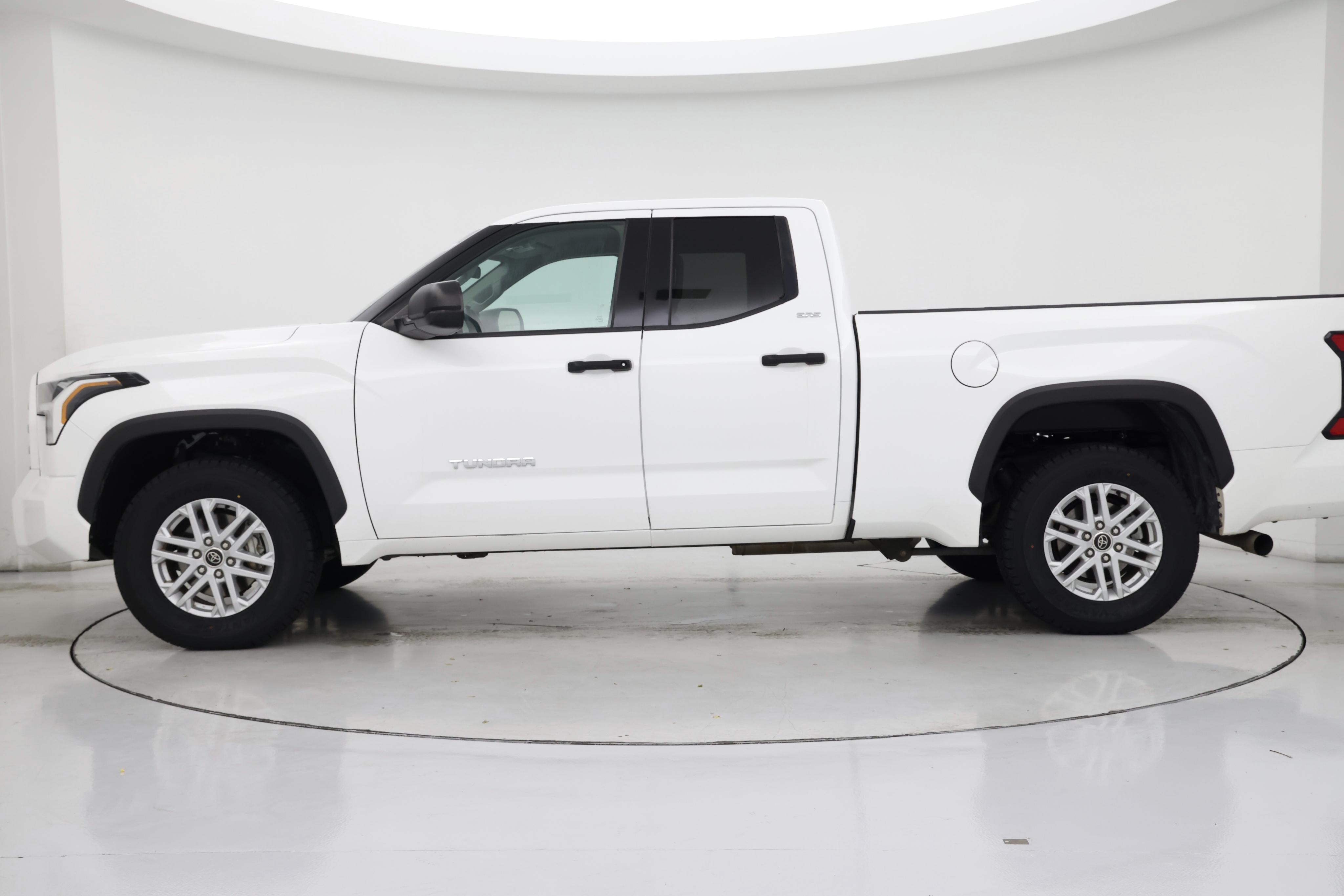 Thumbnail: 2023 Toyota Tundra - 3