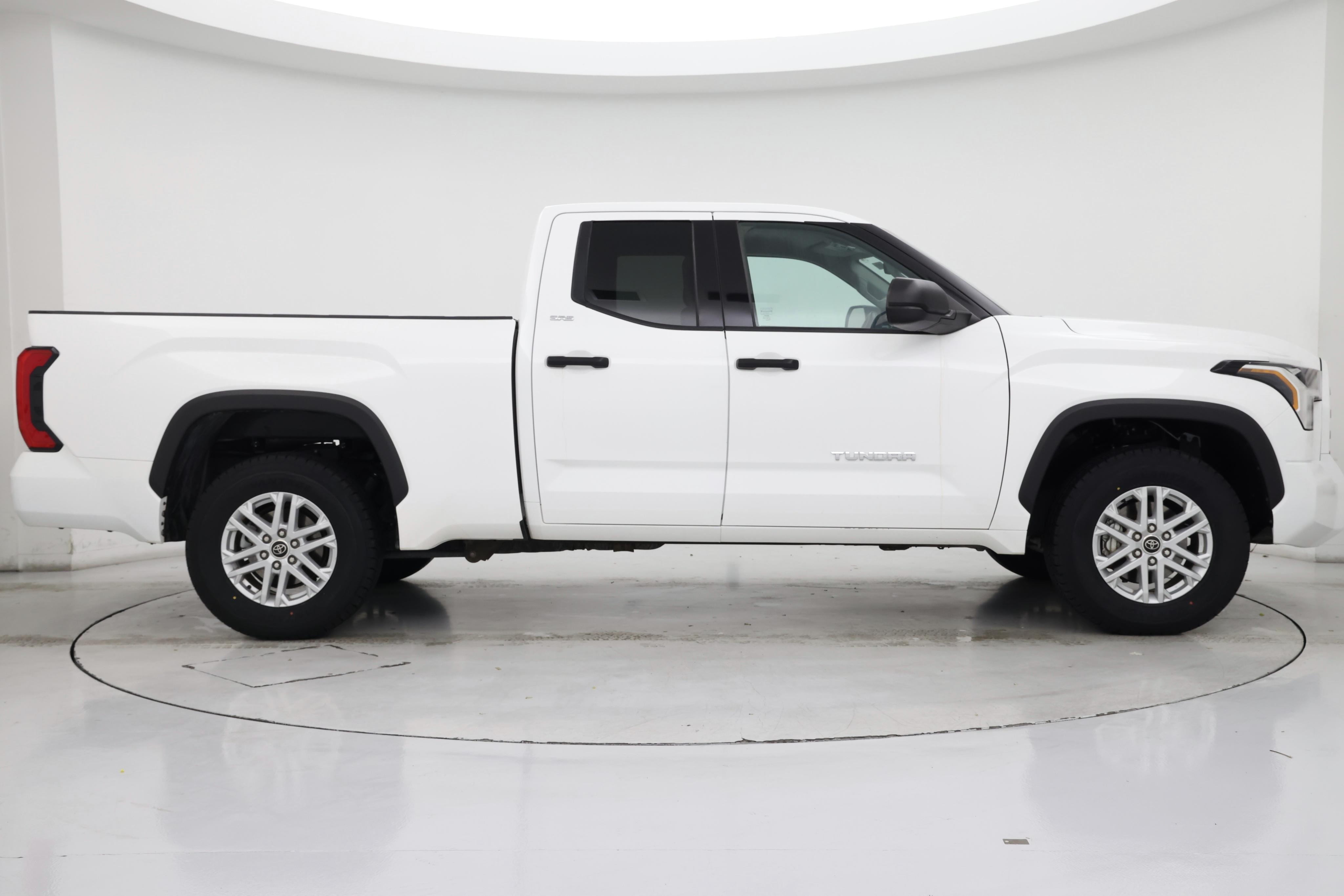 Thumbnail: 2023 Toyota Tundra - 7