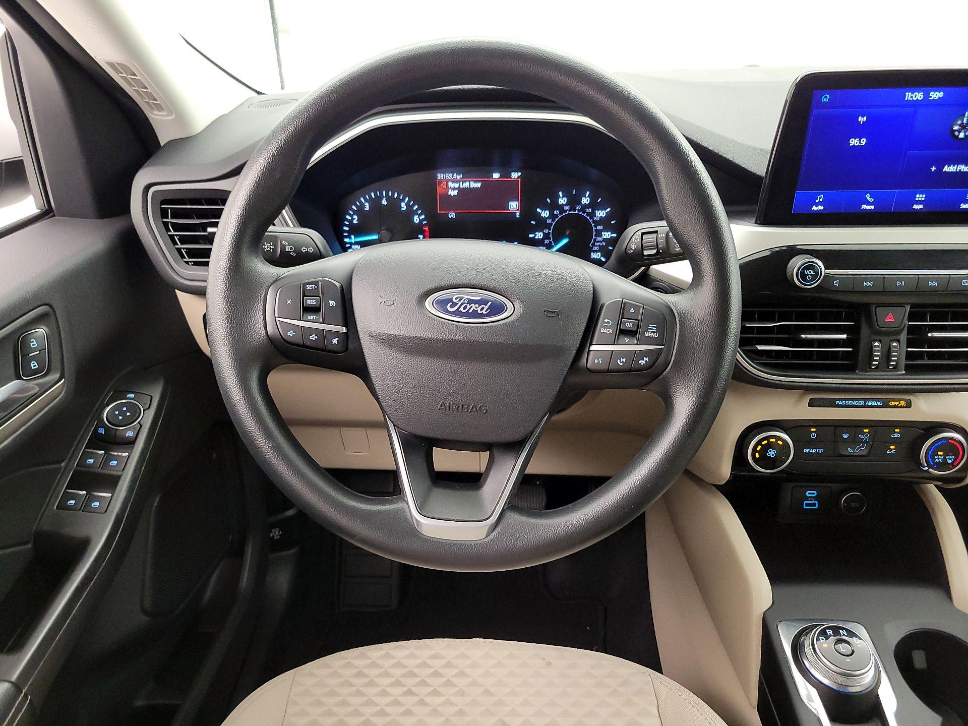Thumbnail: 2021 Ford Escape - 10