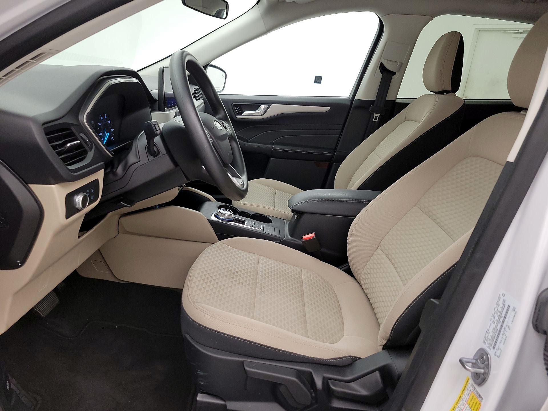 Thumbnail: 2021 Ford Escape - 11