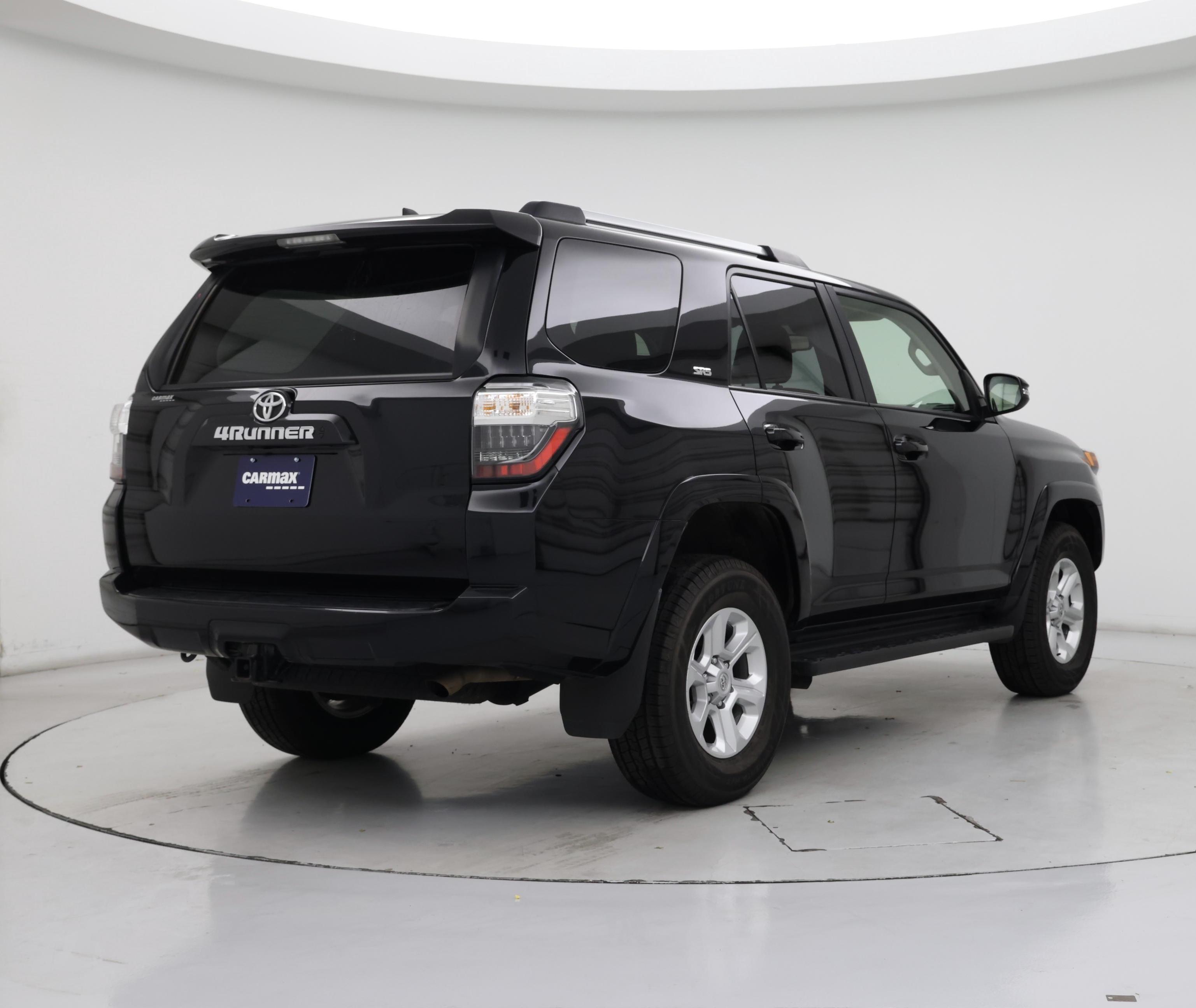 Thumbnail: 2024 Toyota 4Runner - 8