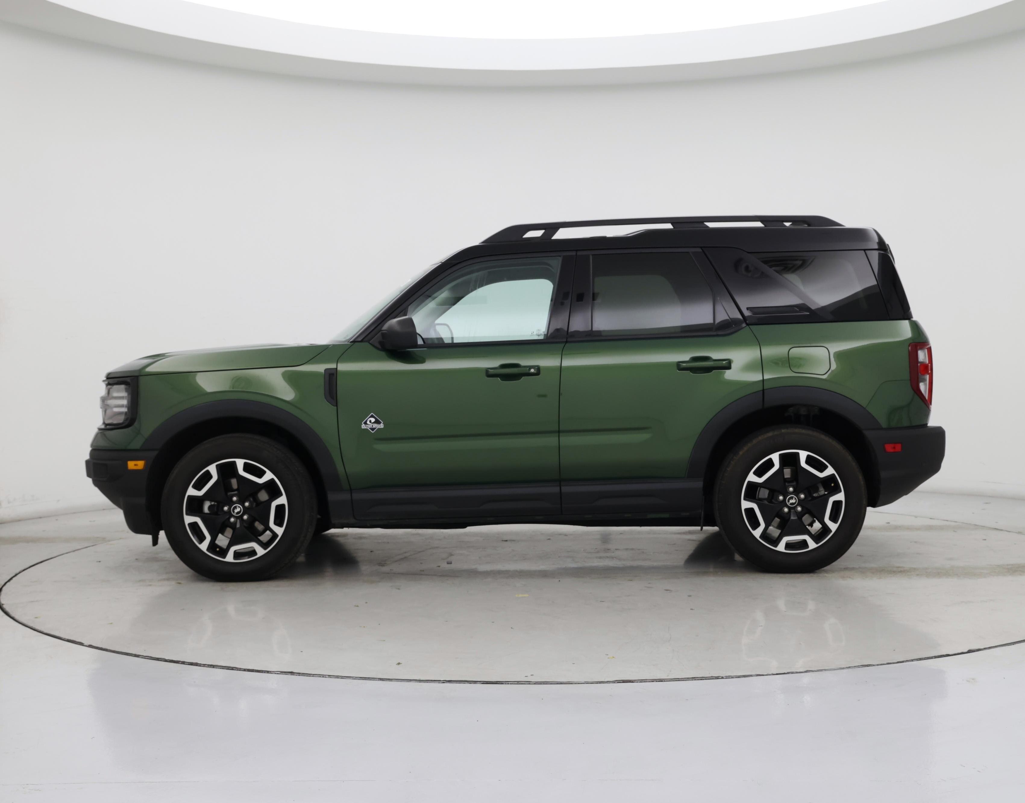 Thumbnail: 2023 Ford Bronco Sport - 3