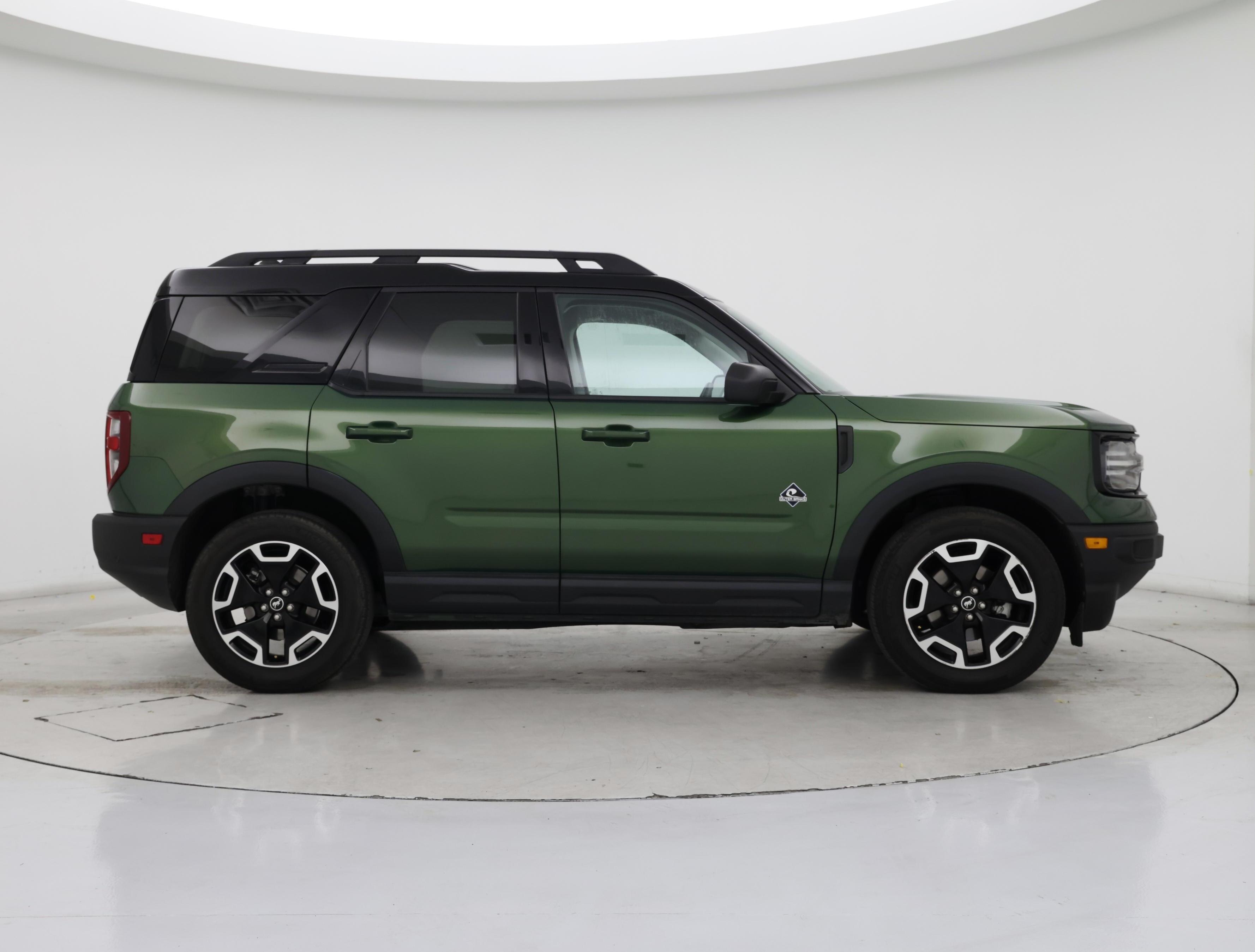 Thumbnail: 2023 Ford Bronco Sport - 7