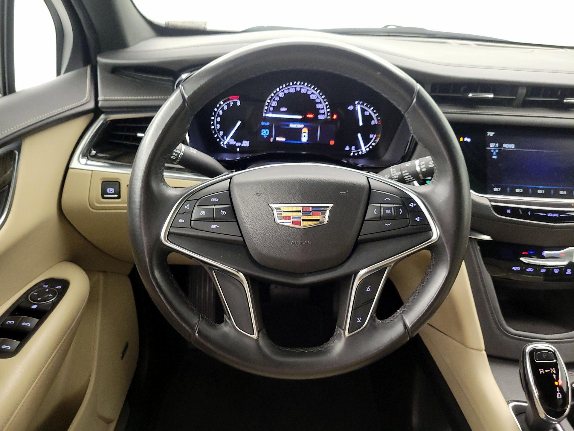 Thumbnail: 2018 Cadillac XT5 - 10