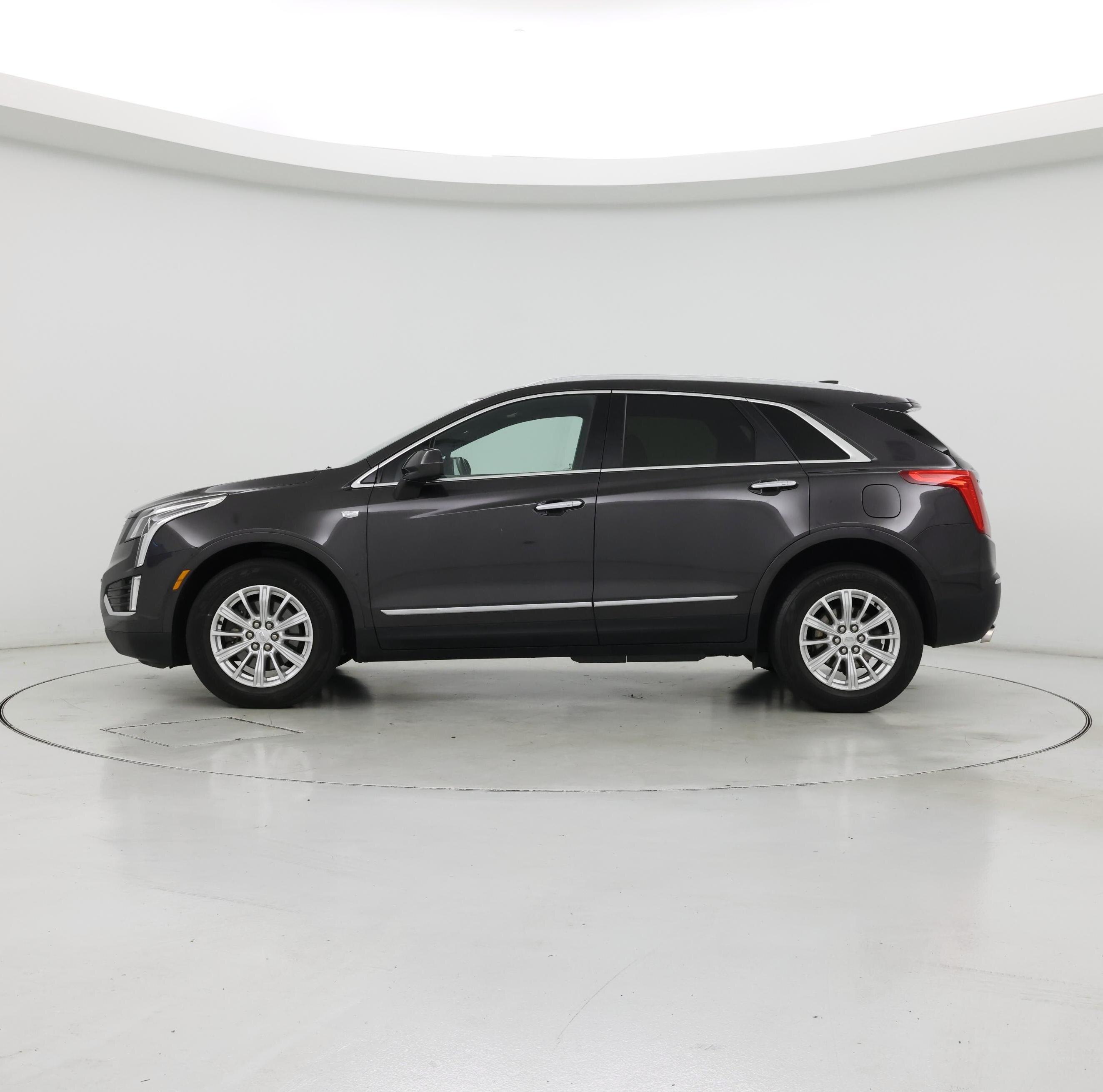 Thumbnail: 2018 Cadillac XT5 - 3