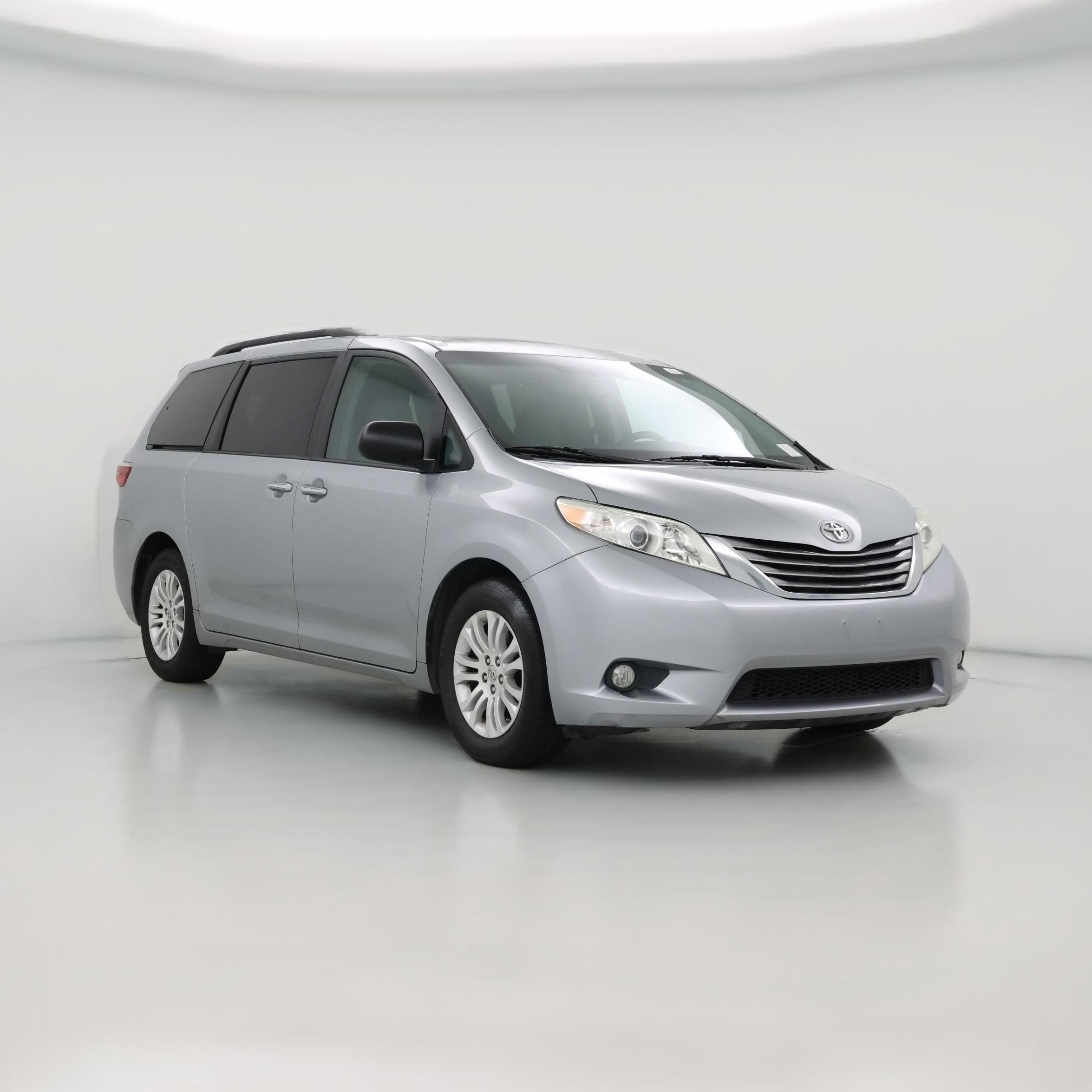 Thumbnail: 2015 Toyota Sienna - 1