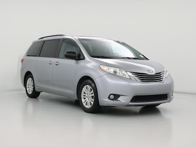 Silver 2015 Toyota Sienna XLE