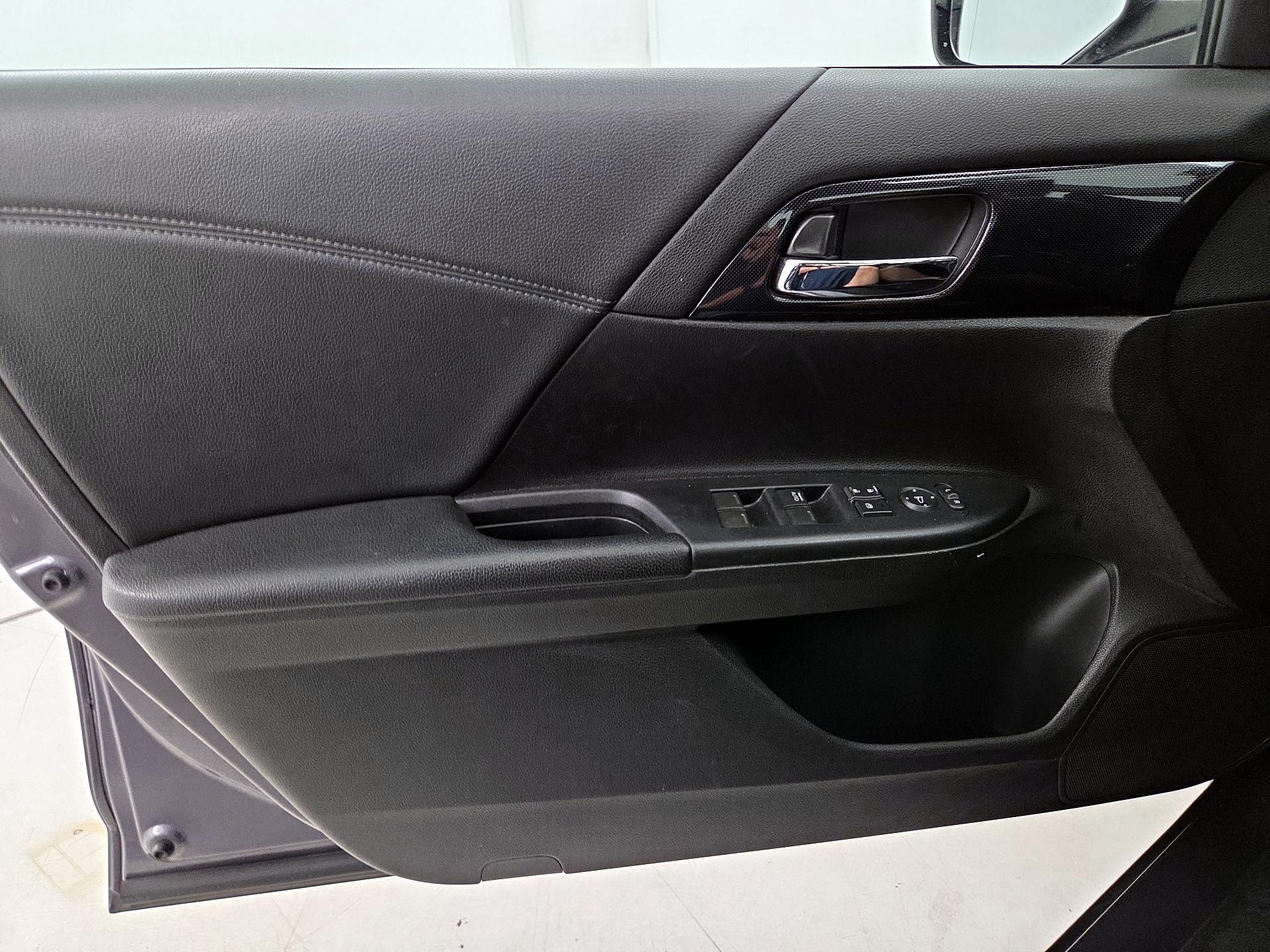 Thumbnail: 2014 Honda Accord - 12