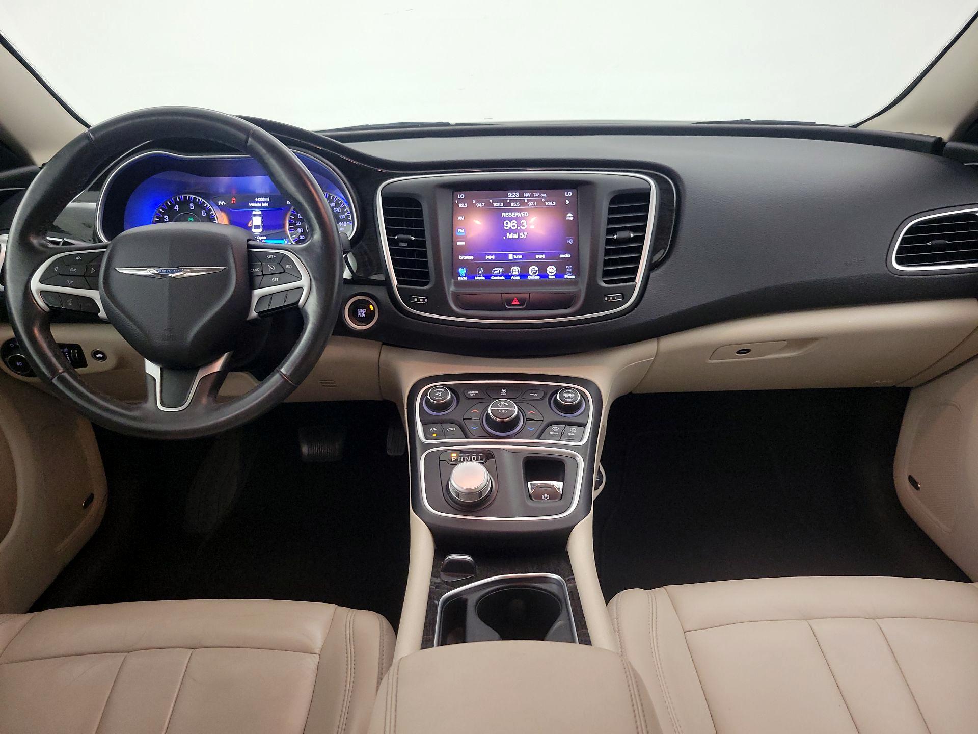 Thumbnail: 2015 Chrysler 200 - 9