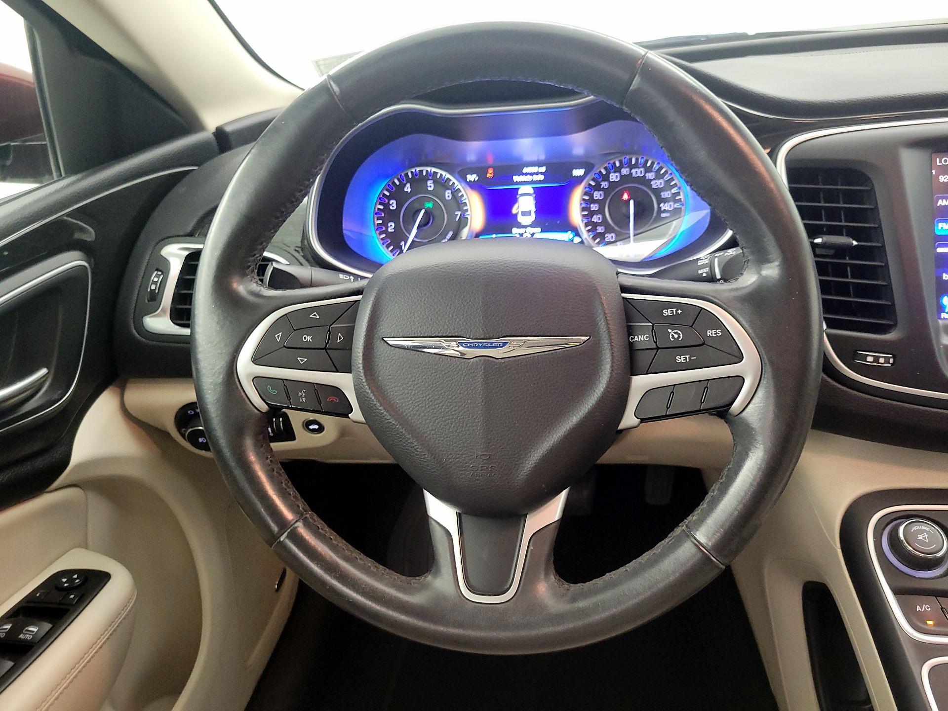 Thumbnail: 2015 Chrysler 200 - 10