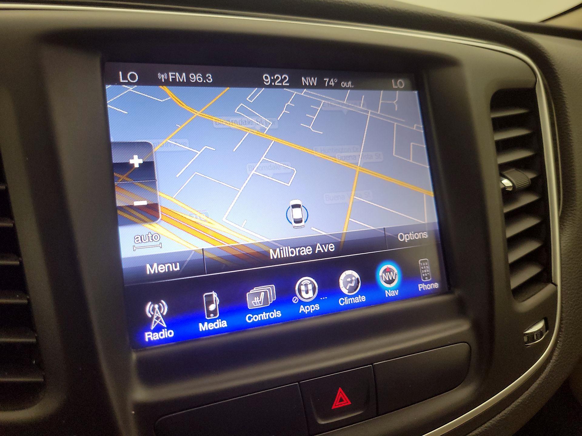 Thumbnail: 2015 Chrysler 200 - 14