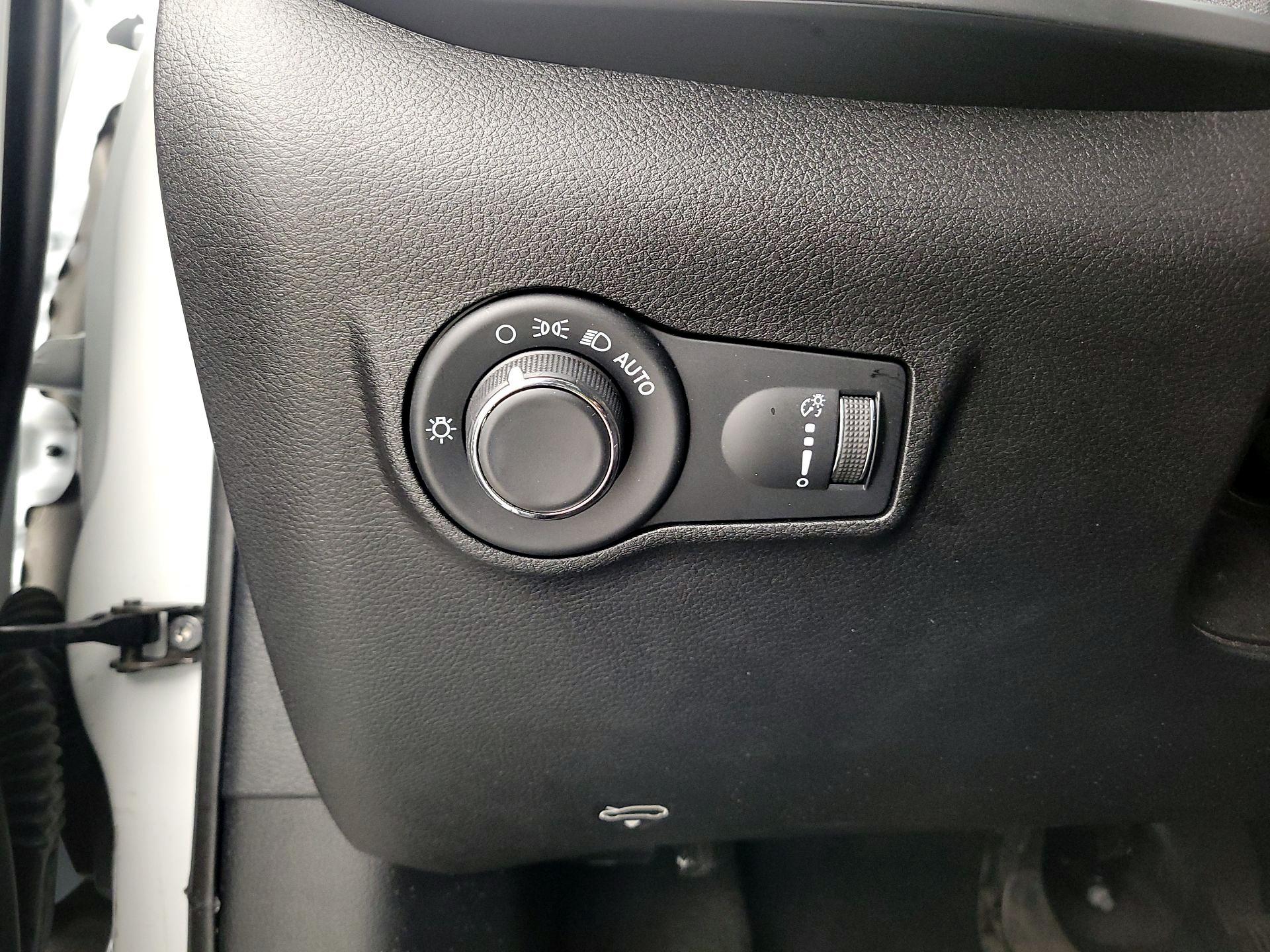 Thumbnail: 2023 Jeep Compass - 13