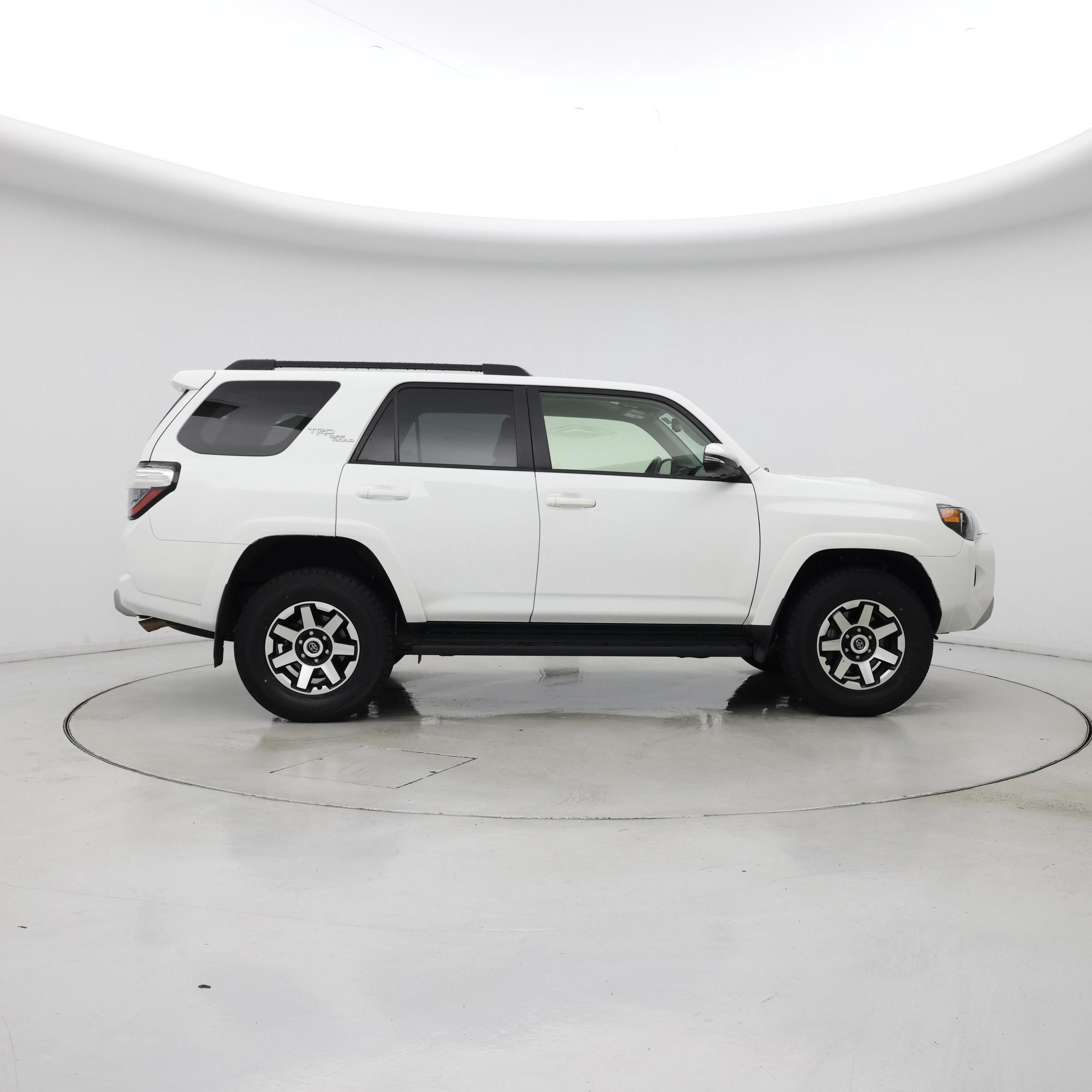 Thumbnail: 2024 Toyota 4Runner - 7