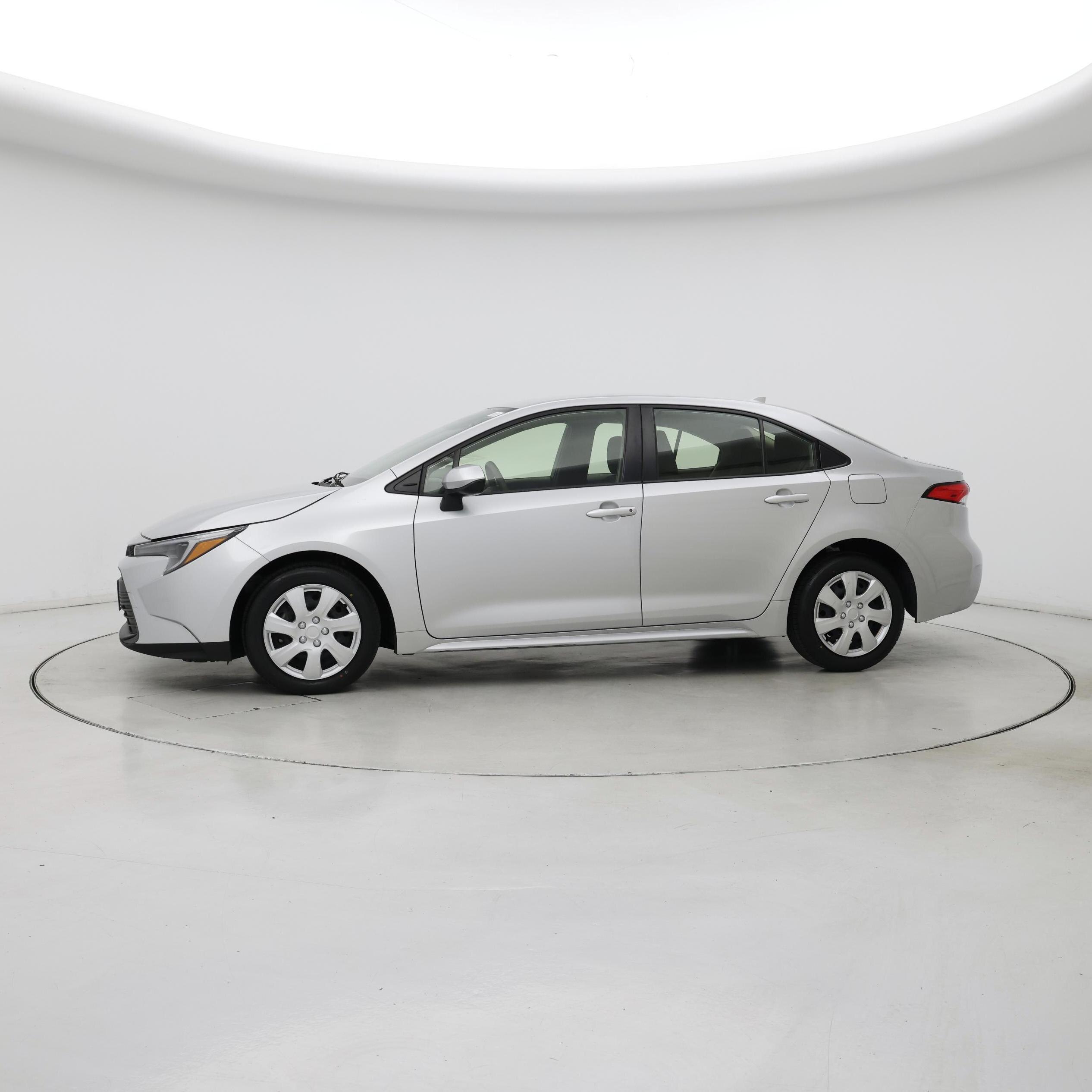 Thumbnail: 2023 Toyota Corolla - 3
