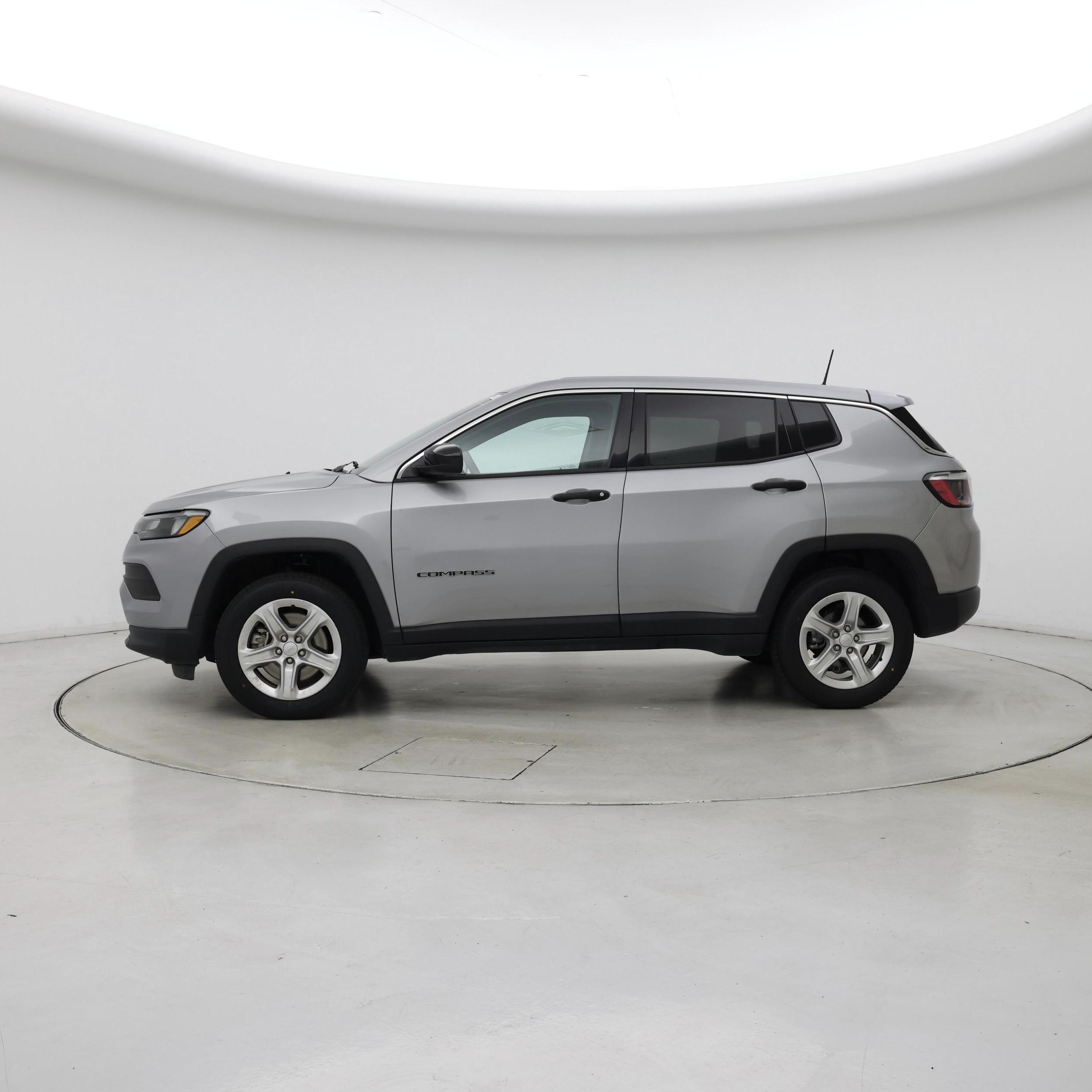 Thumbnail: 2023 Jeep Compass - 3
