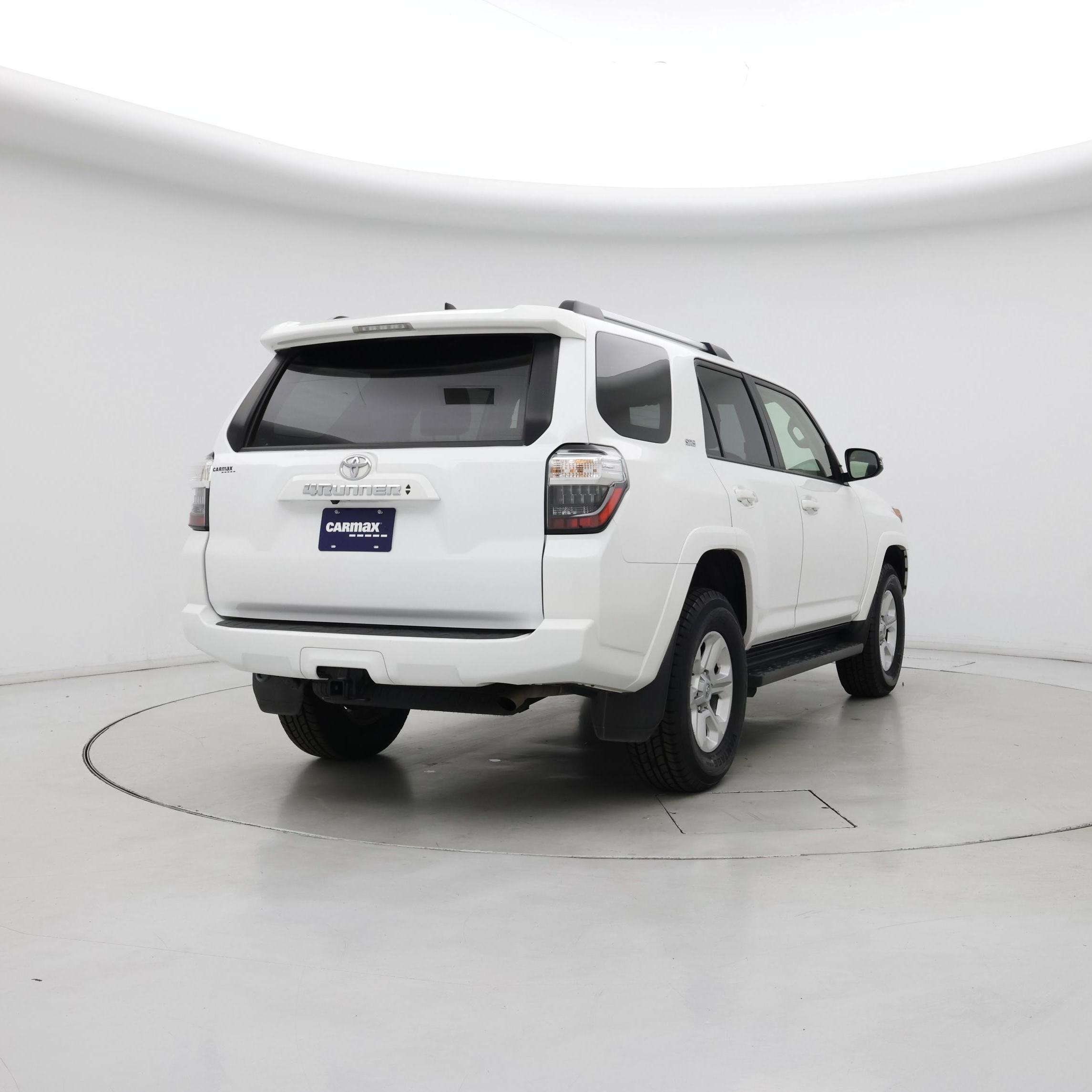 Thumbnail: 2024 Toyota 4Runner - 8
