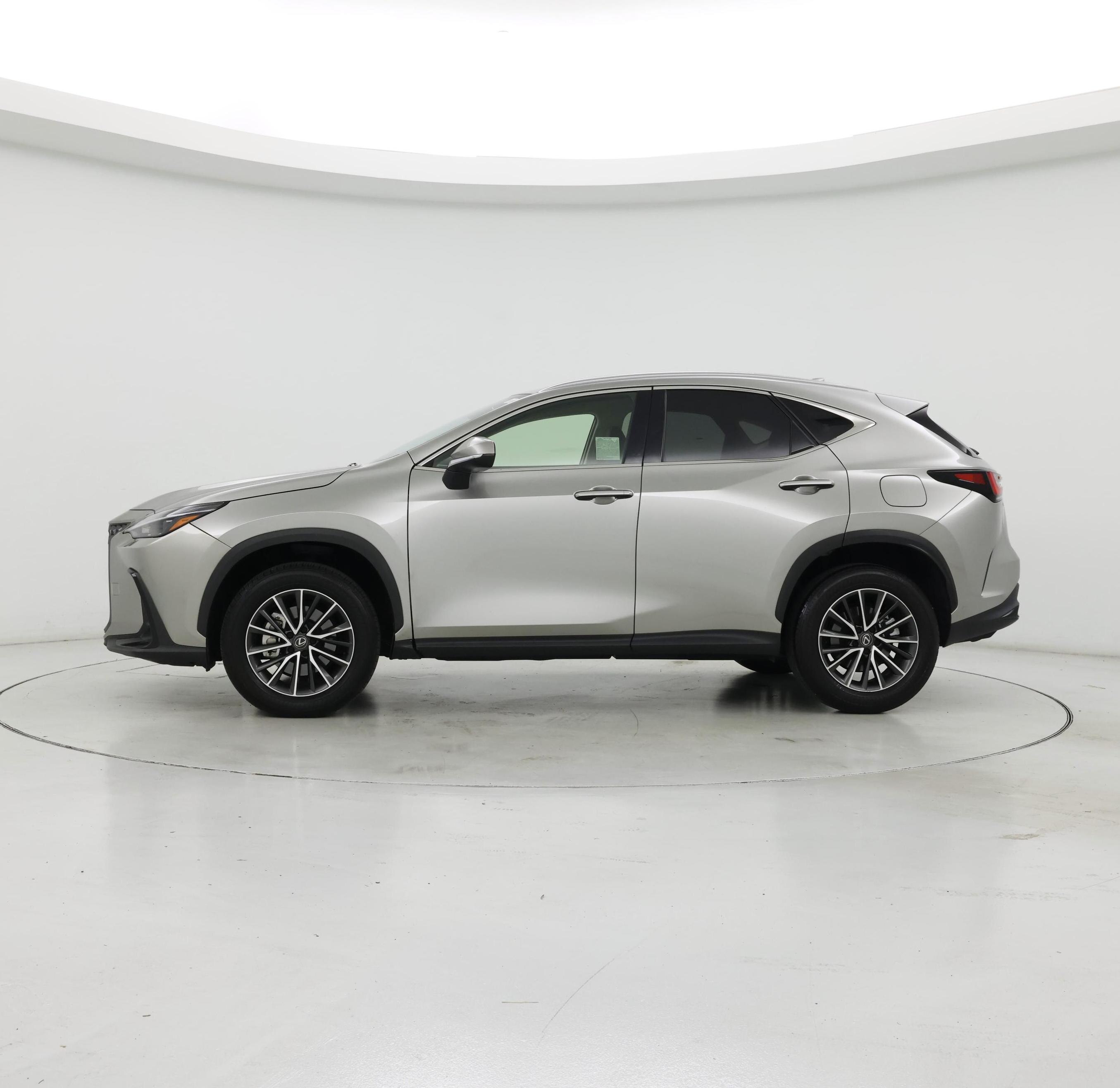 Thumbnail: 2024 Lexus NX - 3