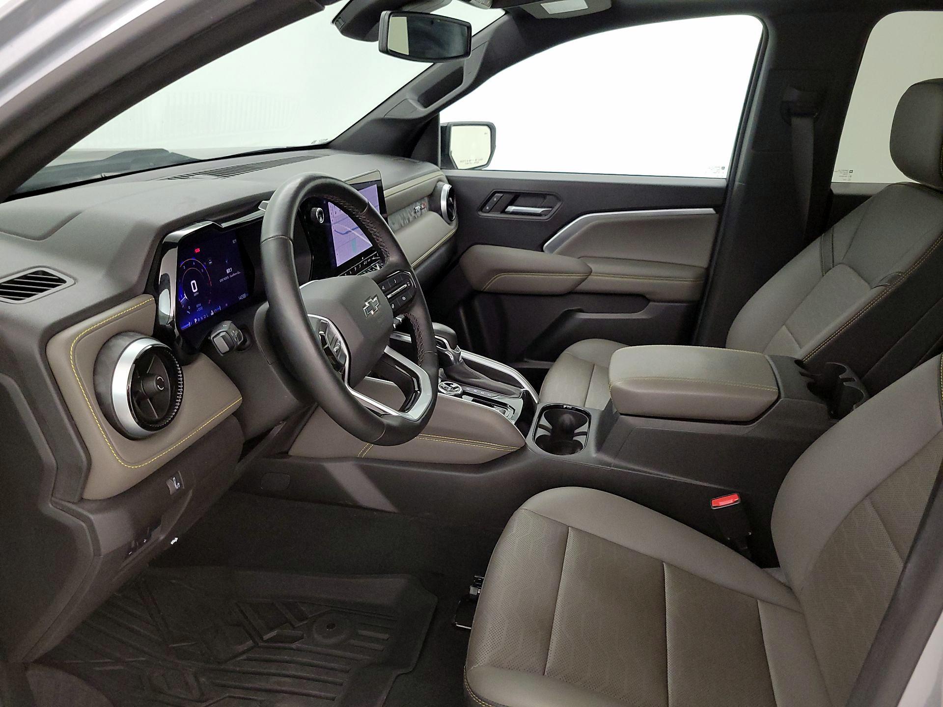 Thumbnail: 2024 Chevrolet Colorado - 11