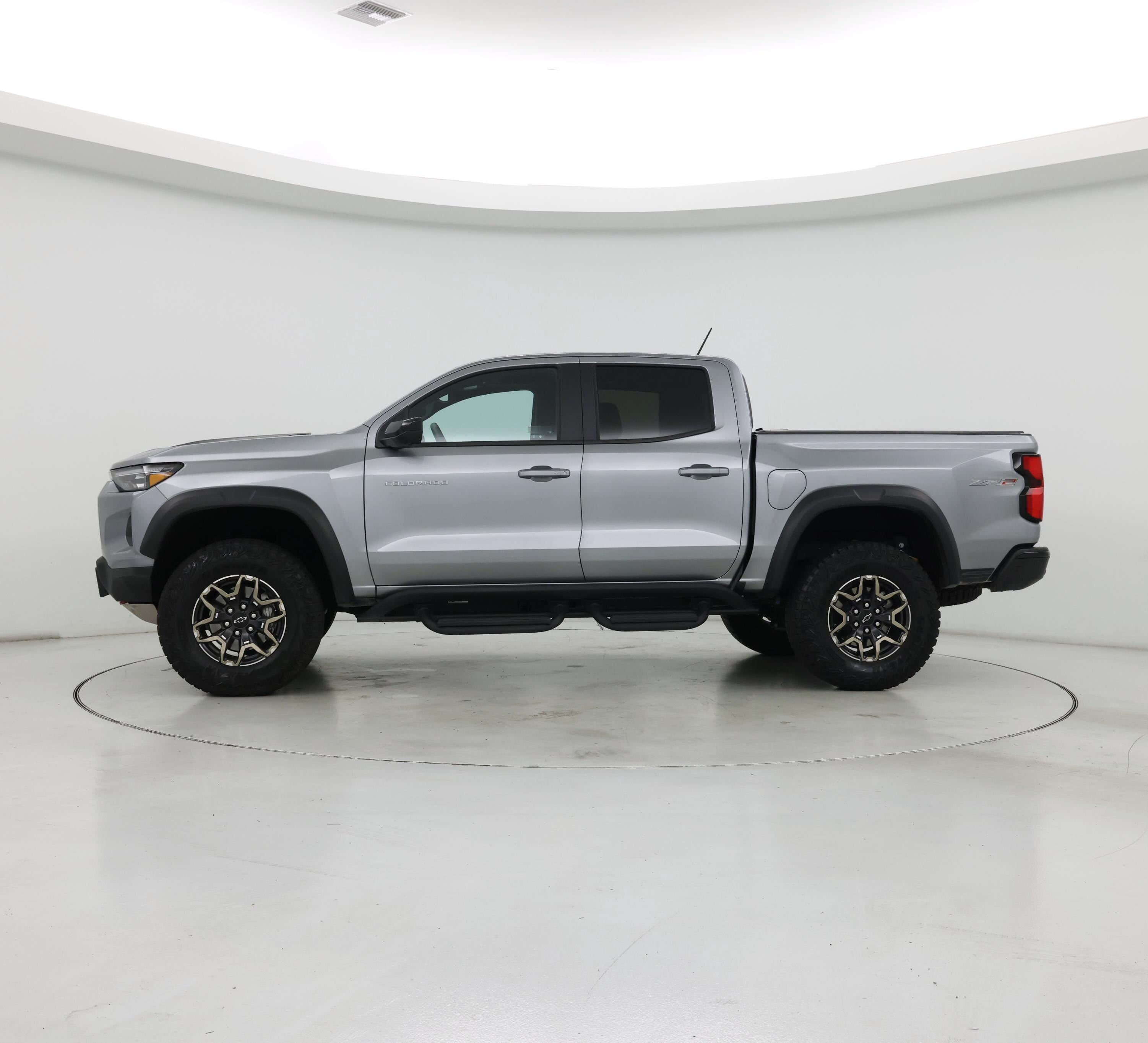 Thumbnail: 2024 Chevrolet Colorado - 3