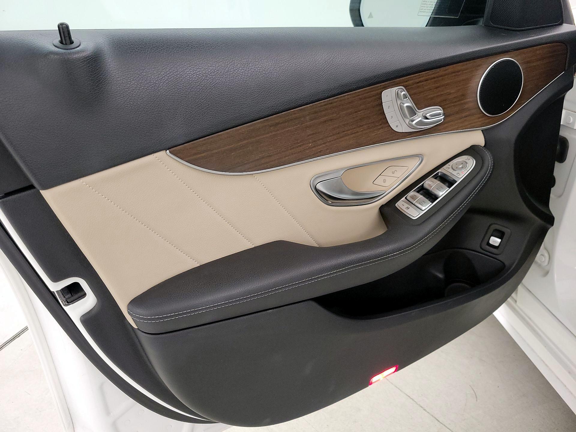 Thumbnail: 2020 Mercedes-Benz C-Class - 12