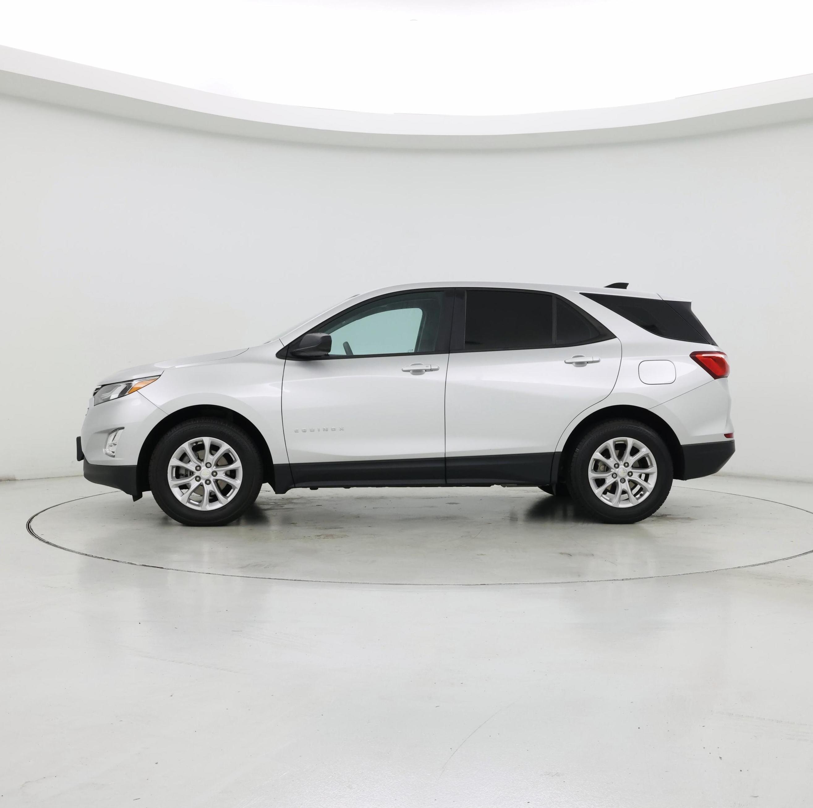 Thumbnail: 2020 Chevrolet Equinox - 3