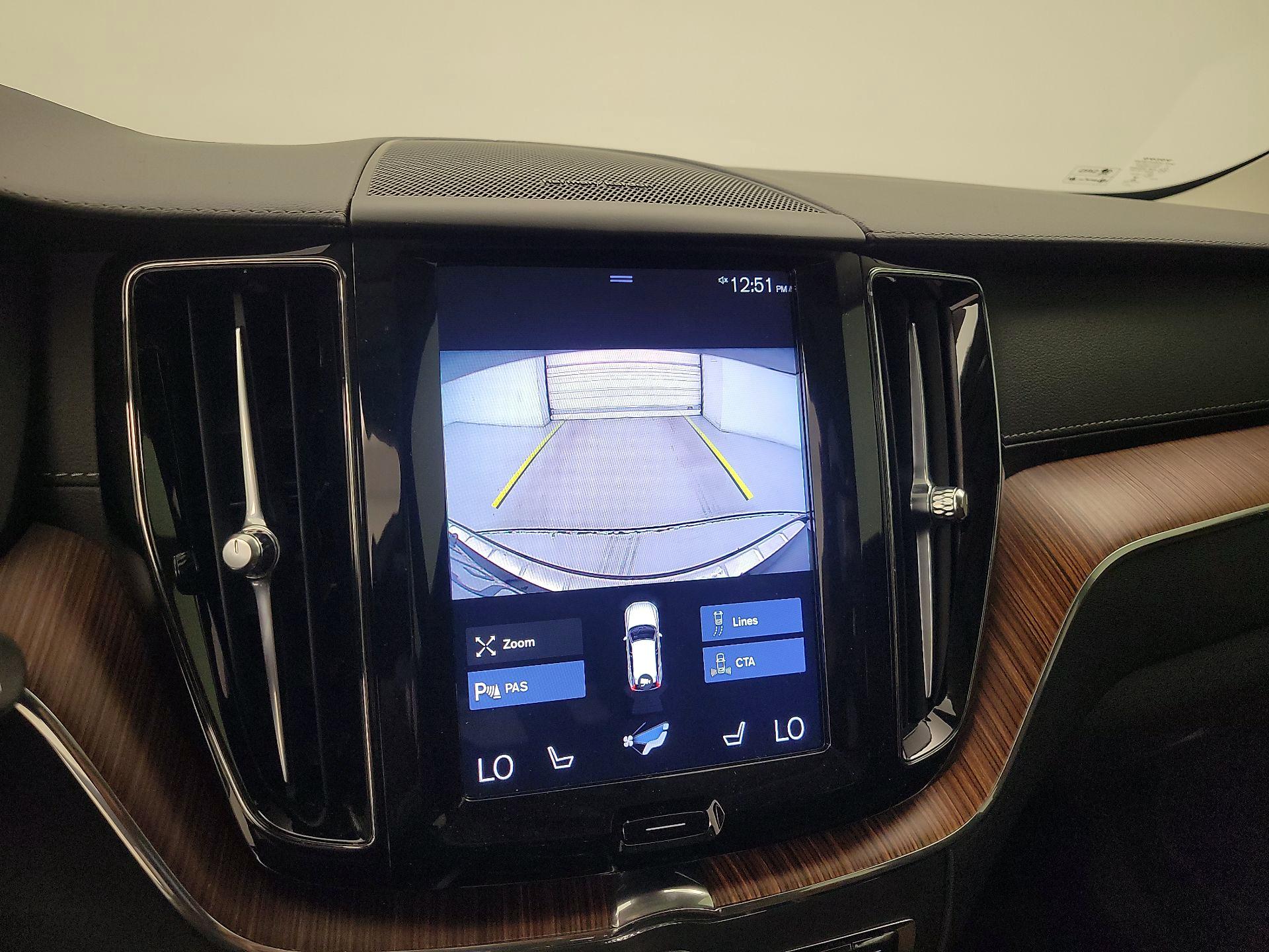 Thumbnail: 2020 Volvo XC60 - 15
