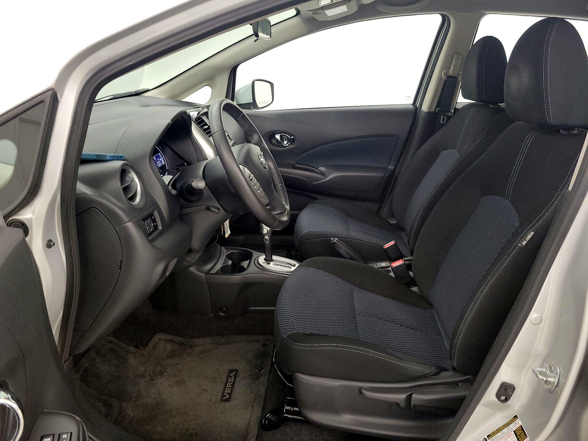 Thumbnail: 2016 Nissan Versa Note - 11
