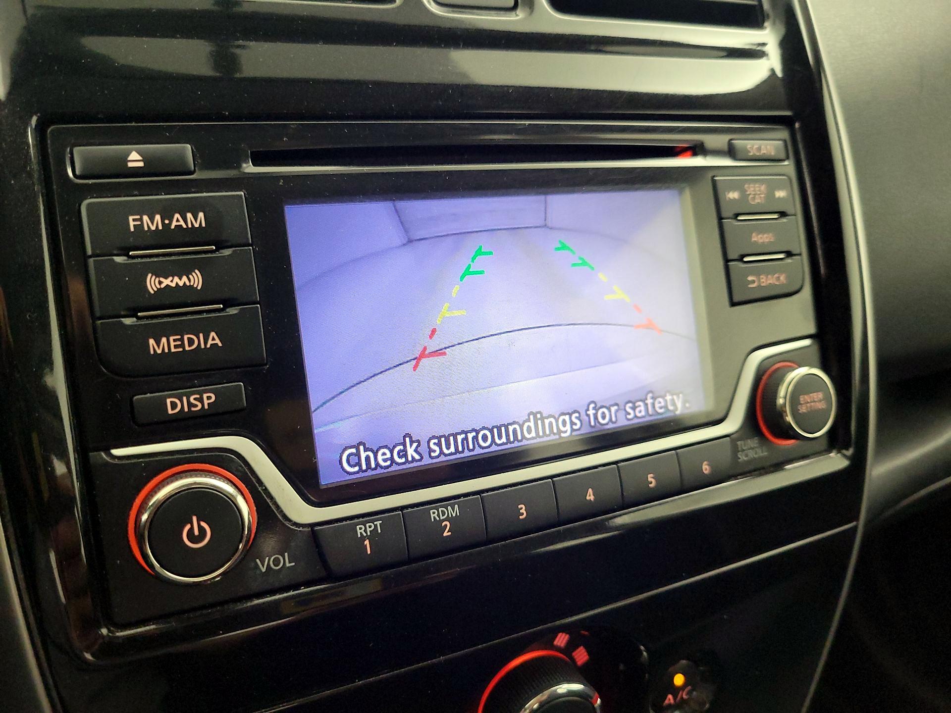 Thumbnail: 2016 Nissan Versa Note - 14