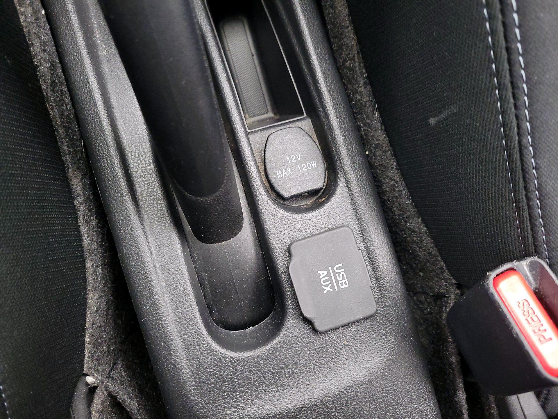 Thumbnail: 2016 Nissan Versa Note - 18