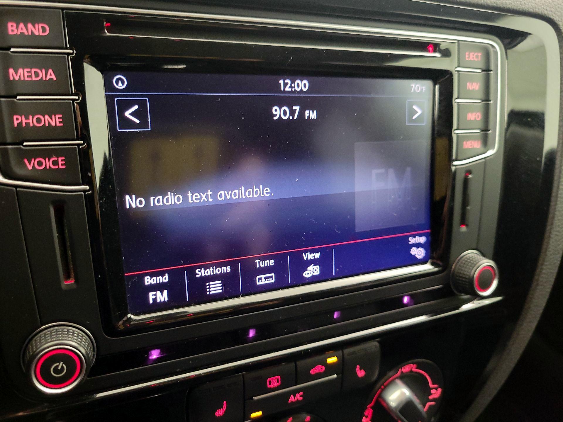 Thumbnail: 2016 Volkswagen Jetta - 16