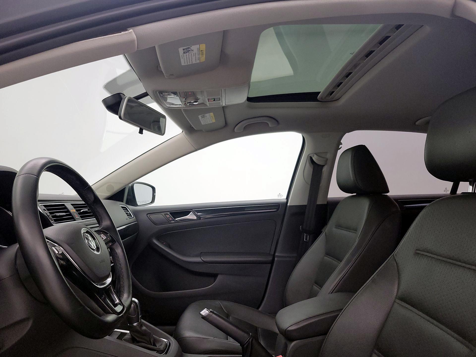 Thumbnail: 2016 Volkswagen Jetta - 20