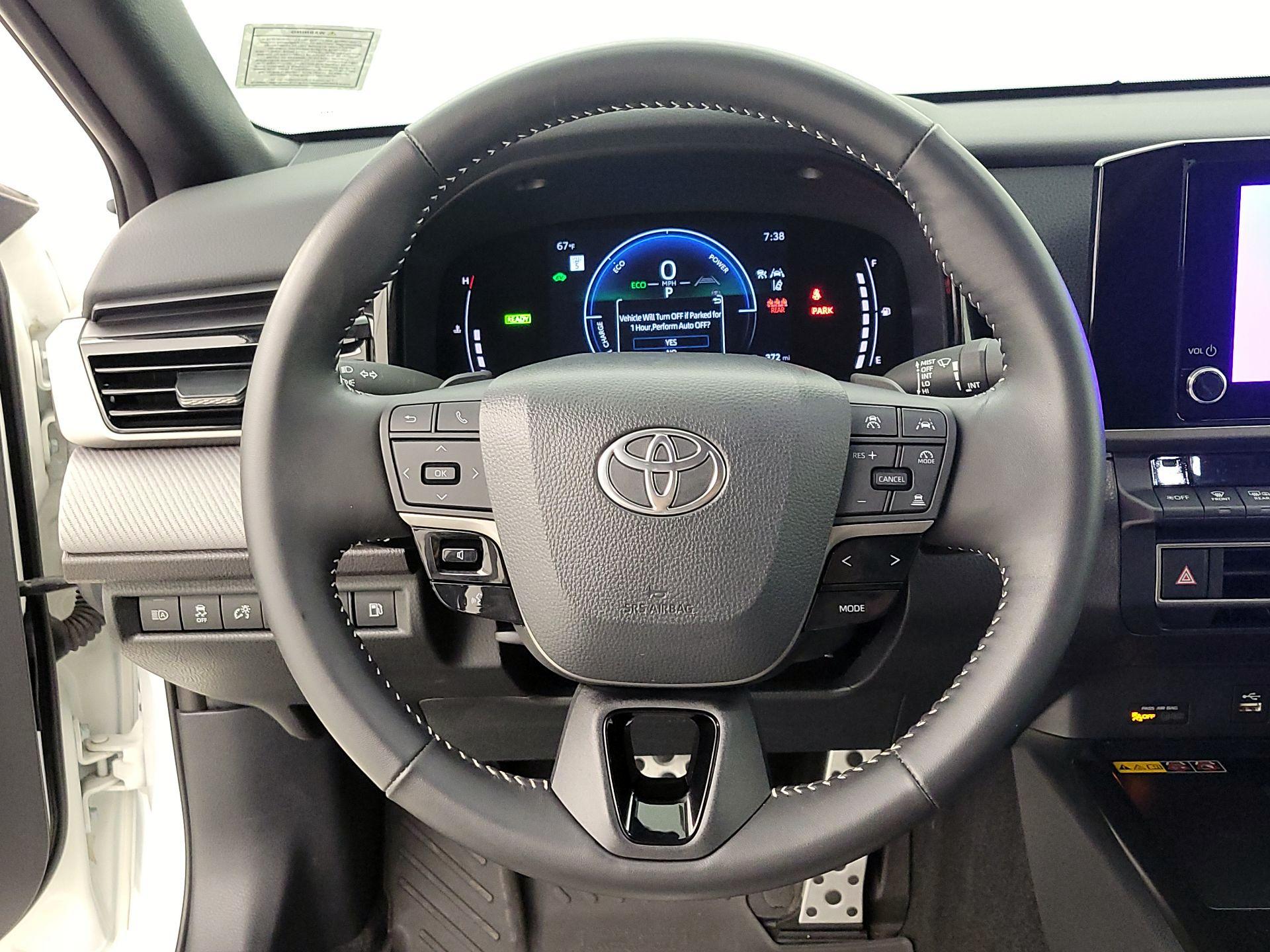 Thumbnail: 2025 Toyota Camry - 10
