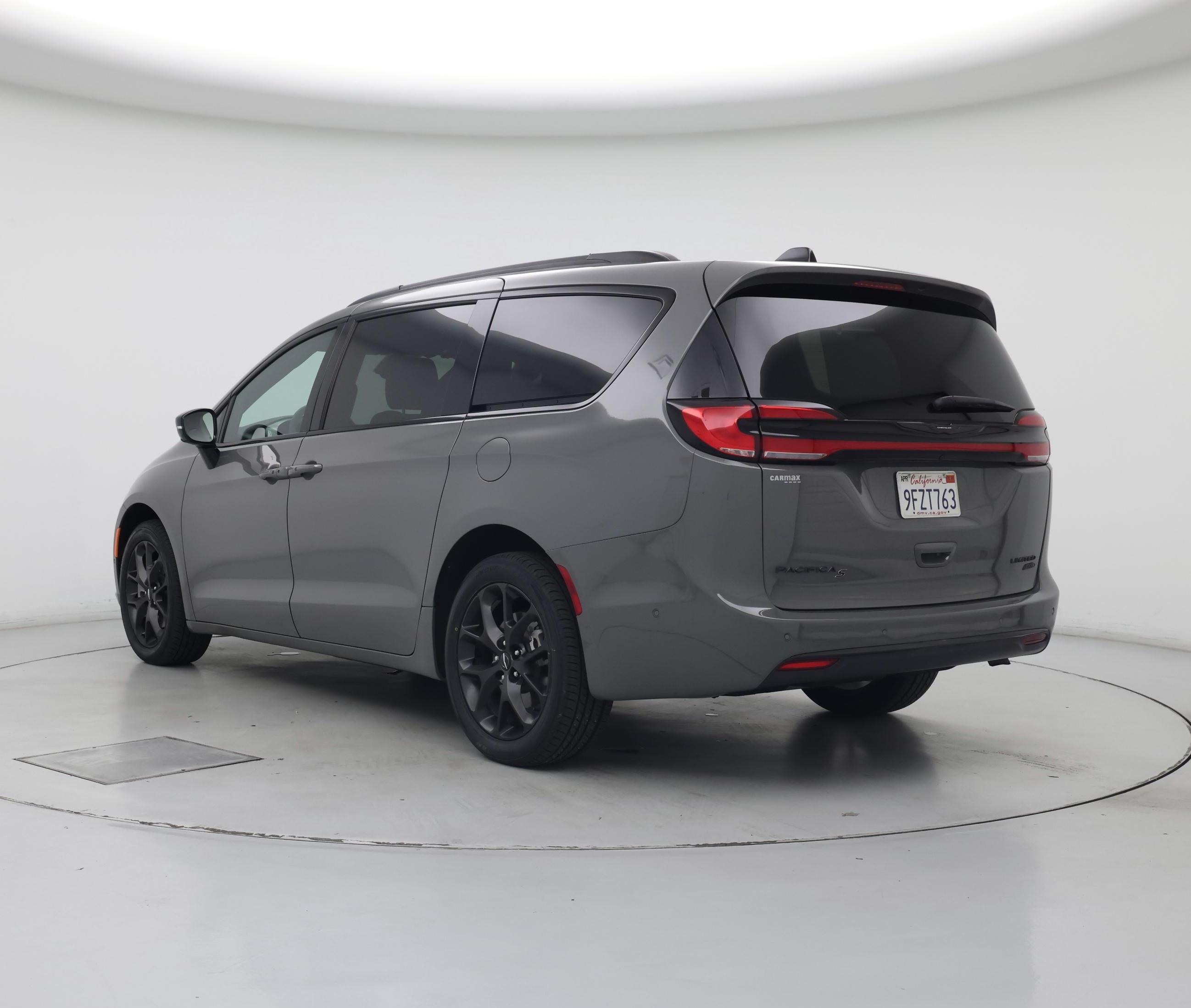 Thumbnail: 2023 Chrysler Pacifica - 2
