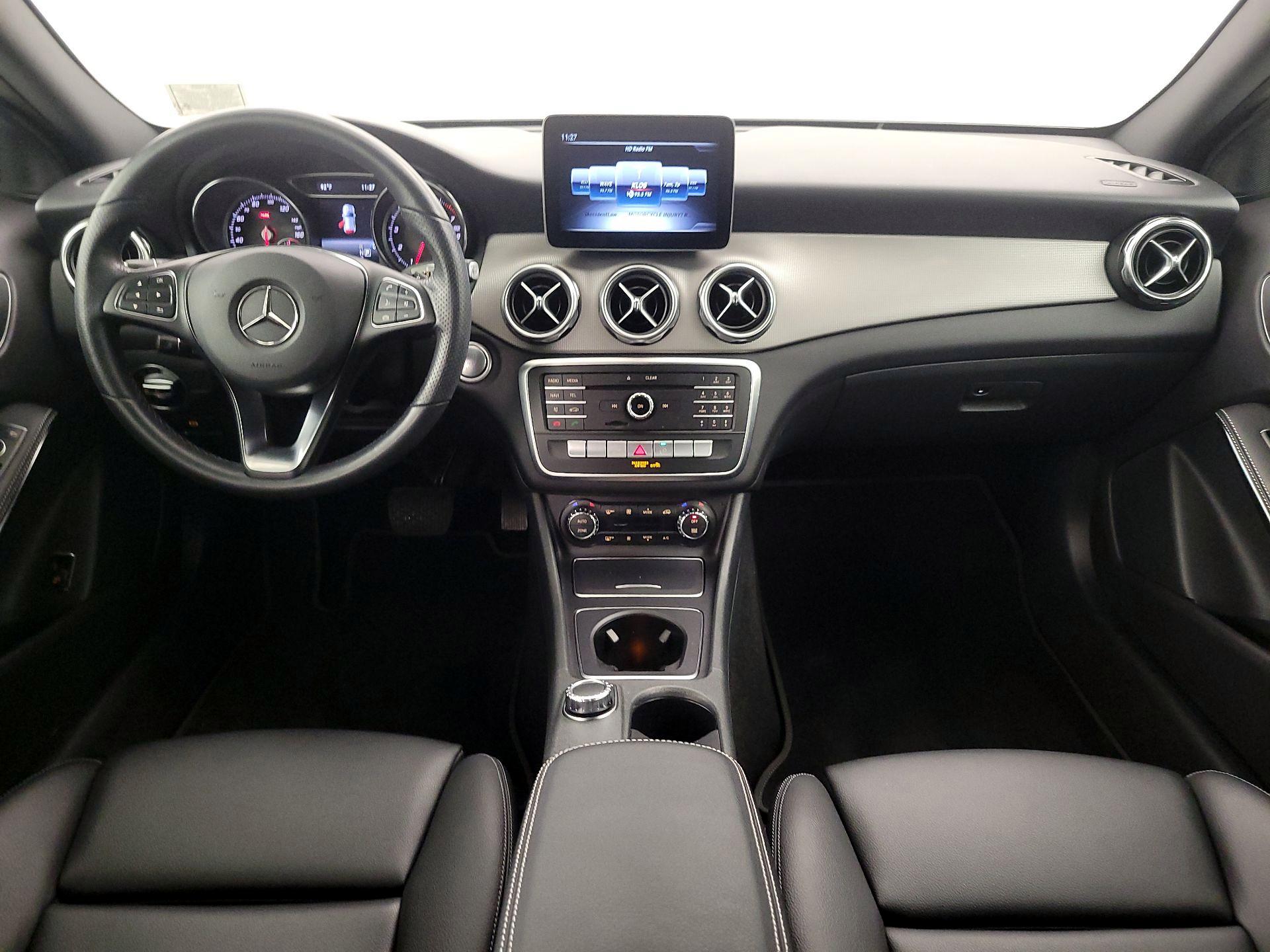Thumbnail: 2019 Mercedes-Benz GLA - 9