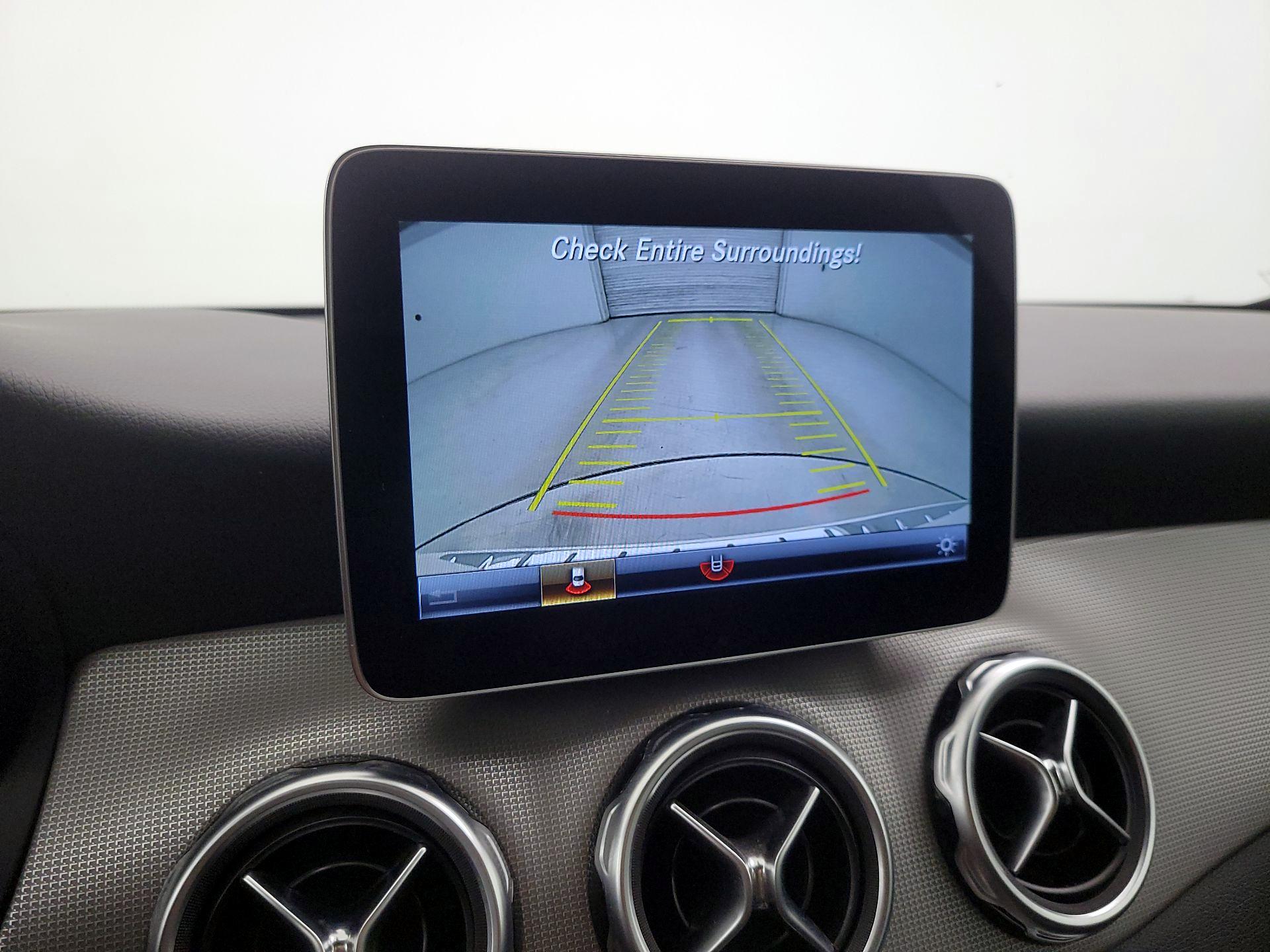 Thumbnail: 2019 Mercedes-Benz GLA - 14