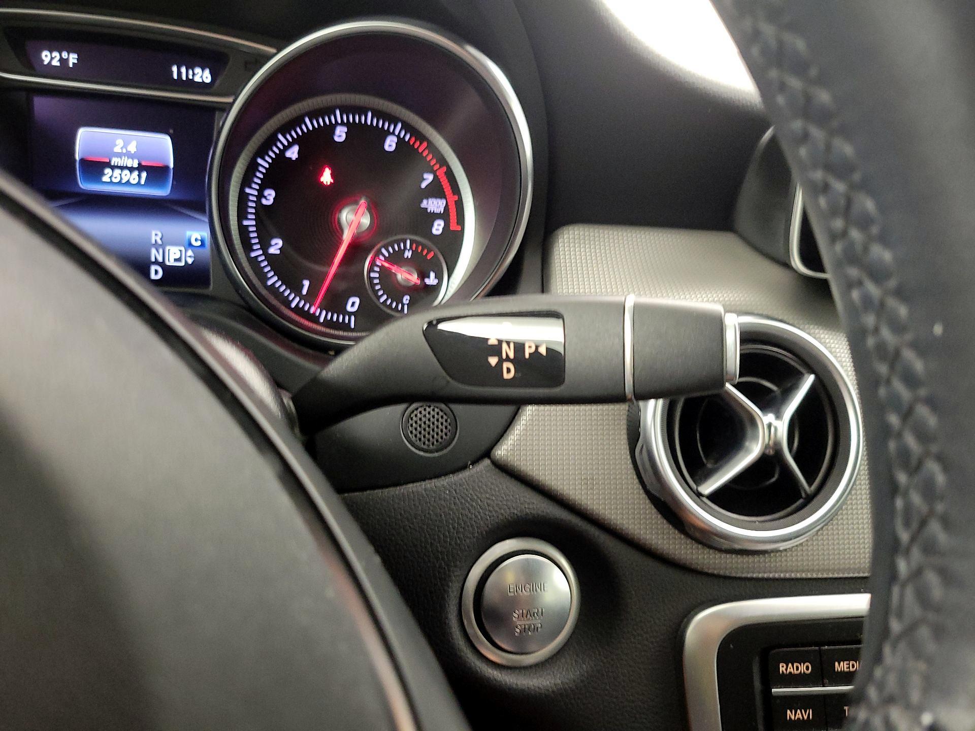 Thumbnail: 2019 Mercedes-Benz GLA - 17