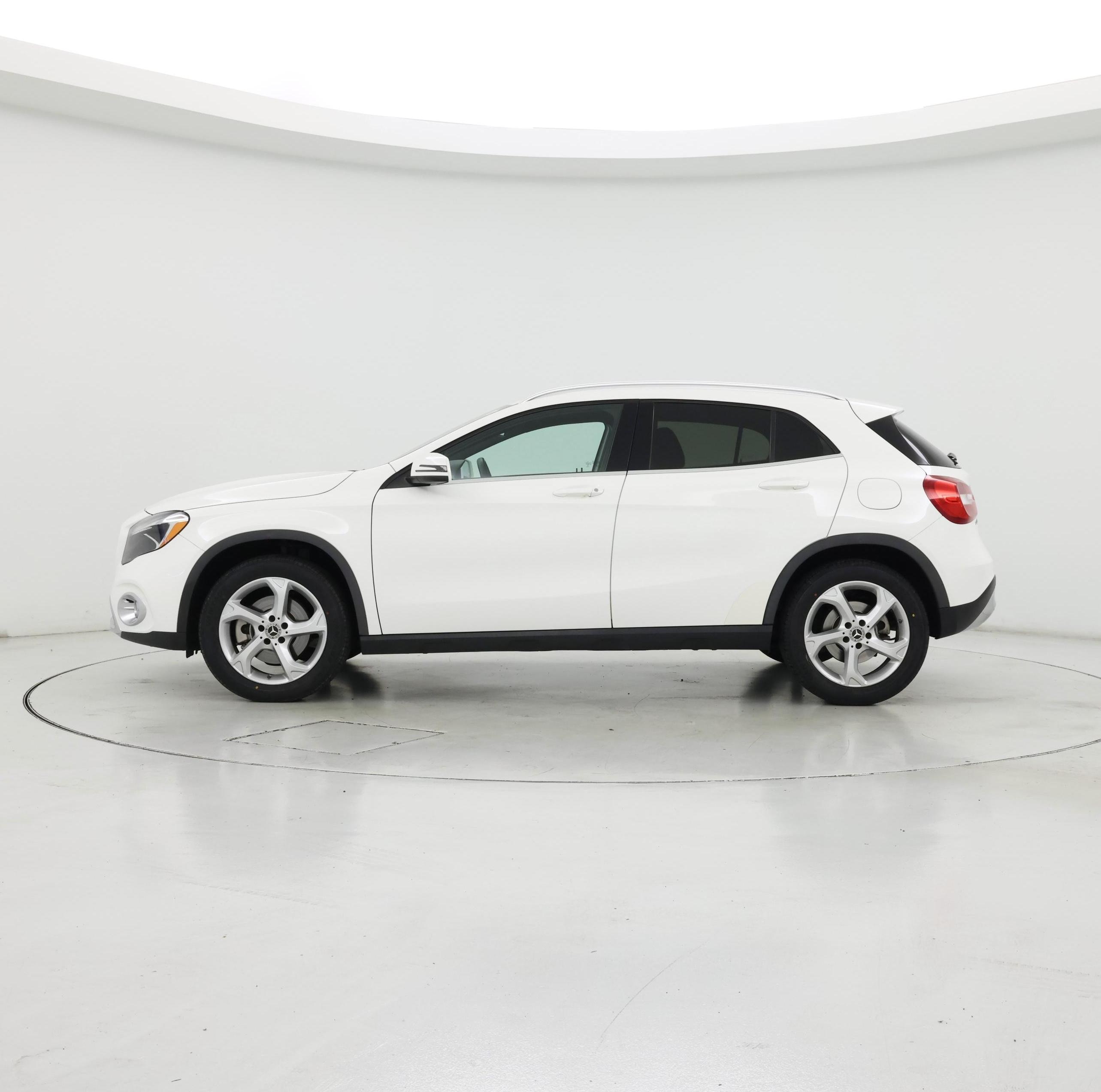 Thumbnail: 2019 Mercedes-Benz GLA - 3