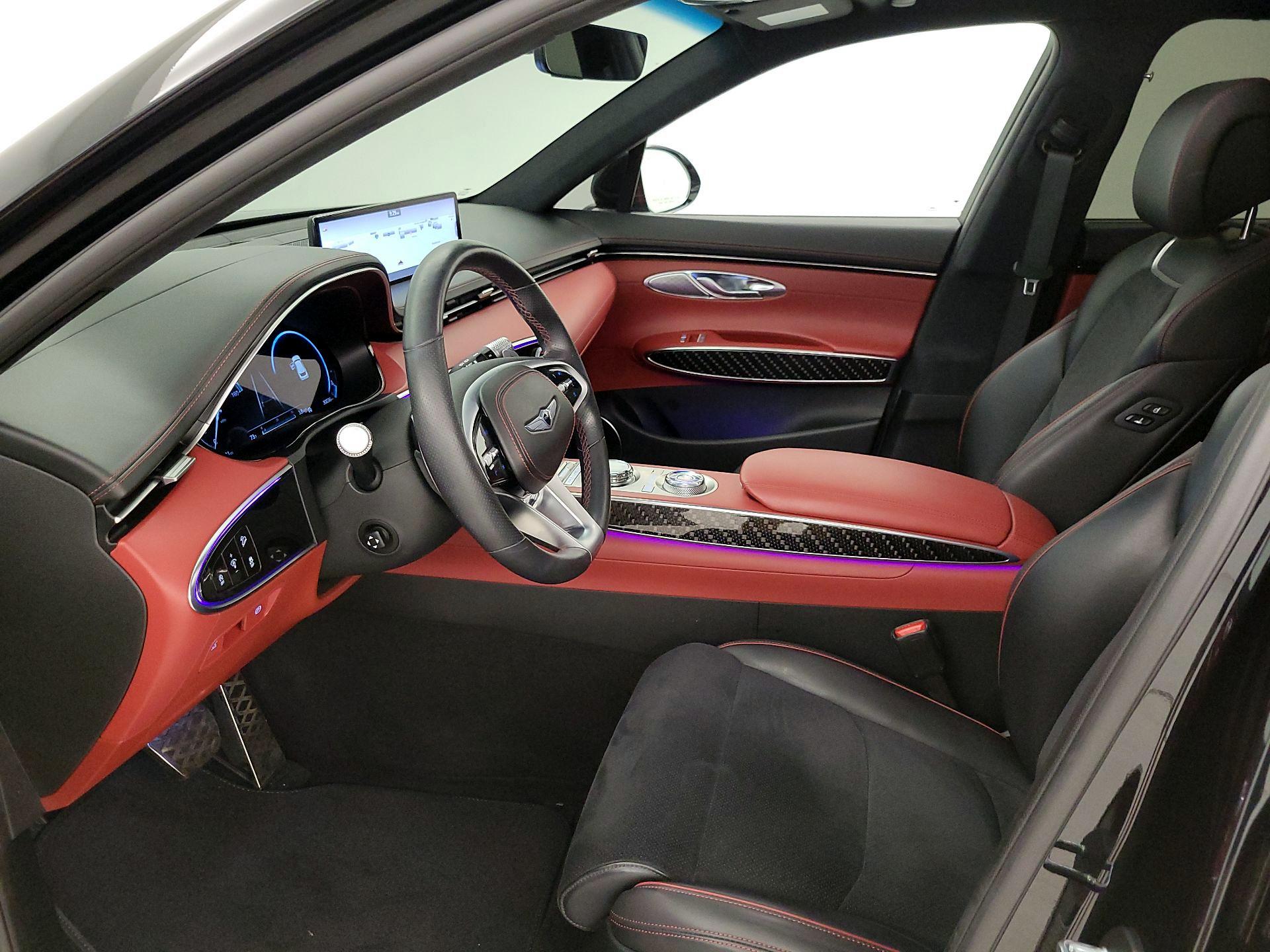Thumbnail: 2022 Genesis GV70 - 11