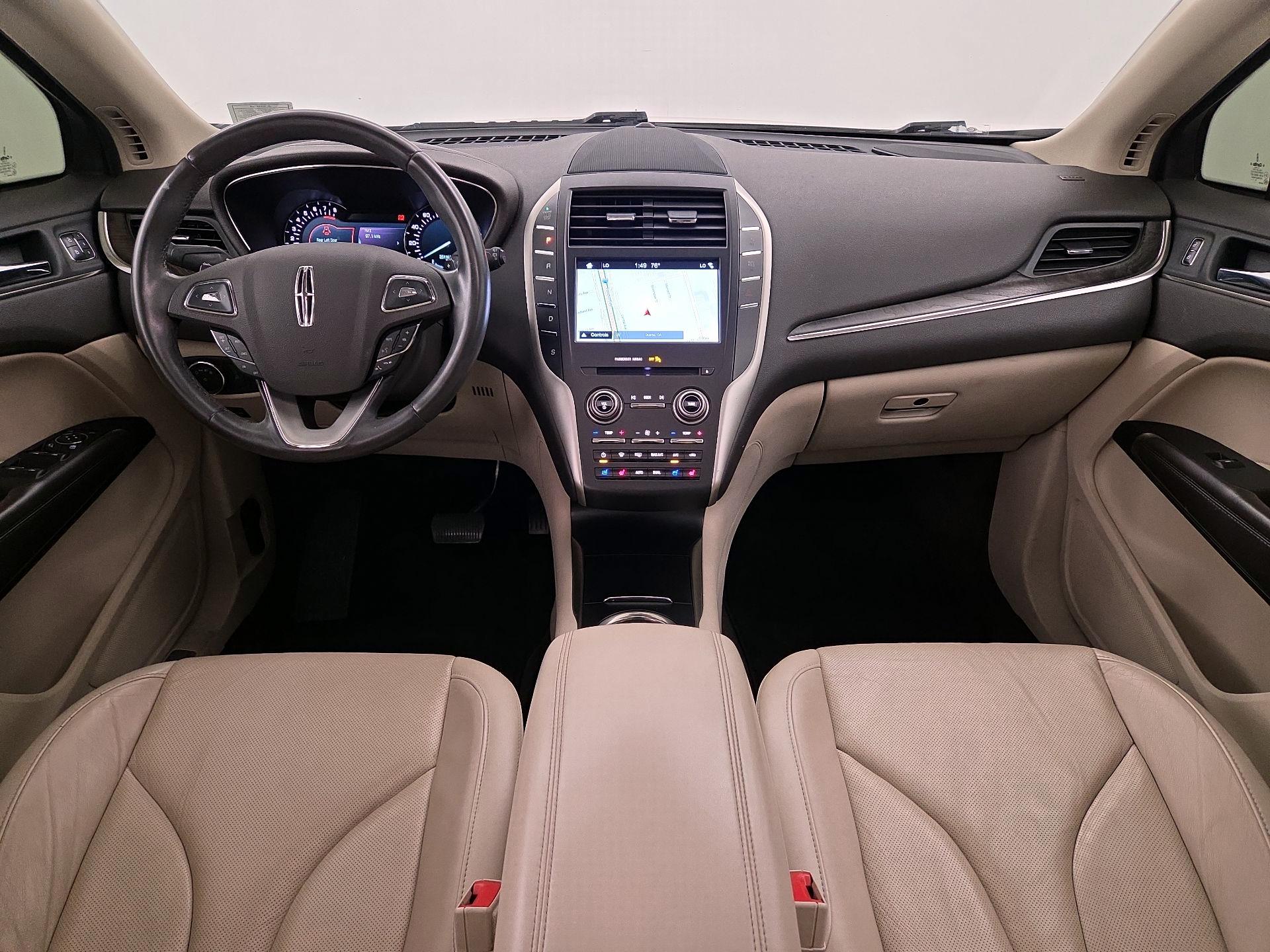 Thumbnail: 2017 Lincoln MKC - 9