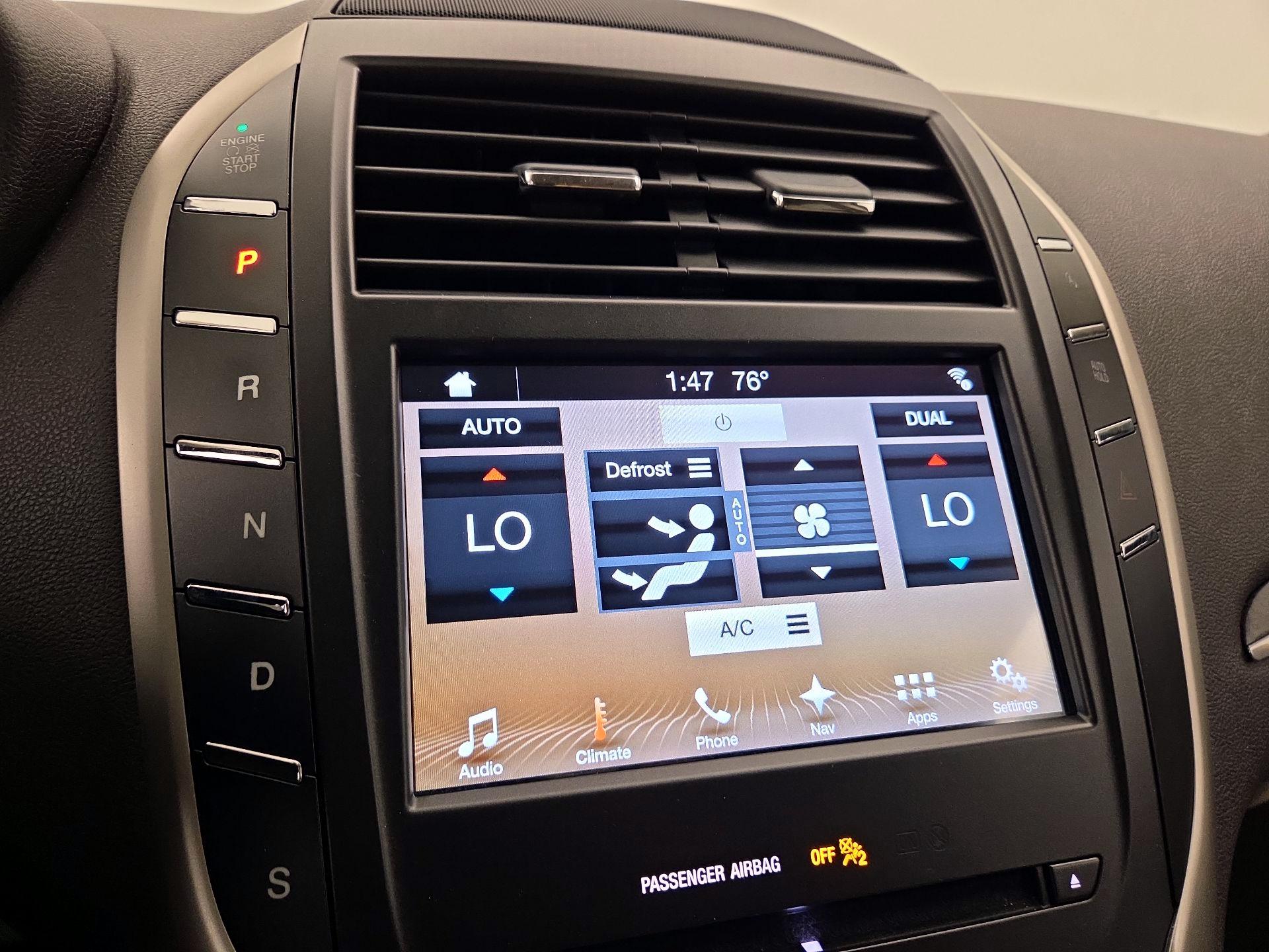Thumbnail: 2017 Lincoln MKC - 17