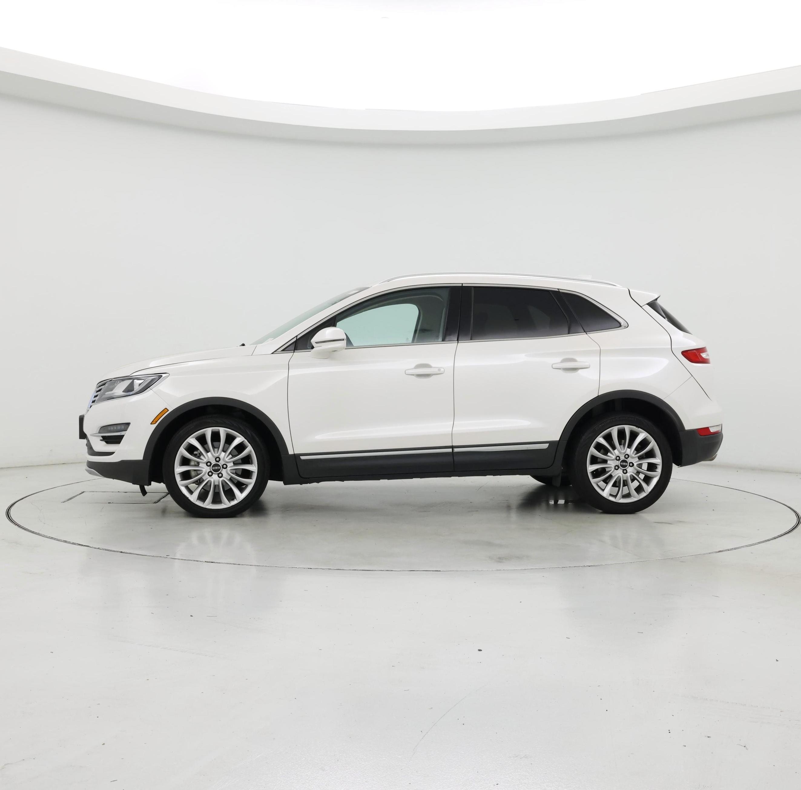 Thumbnail: 2017 Lincoln MKC - 3