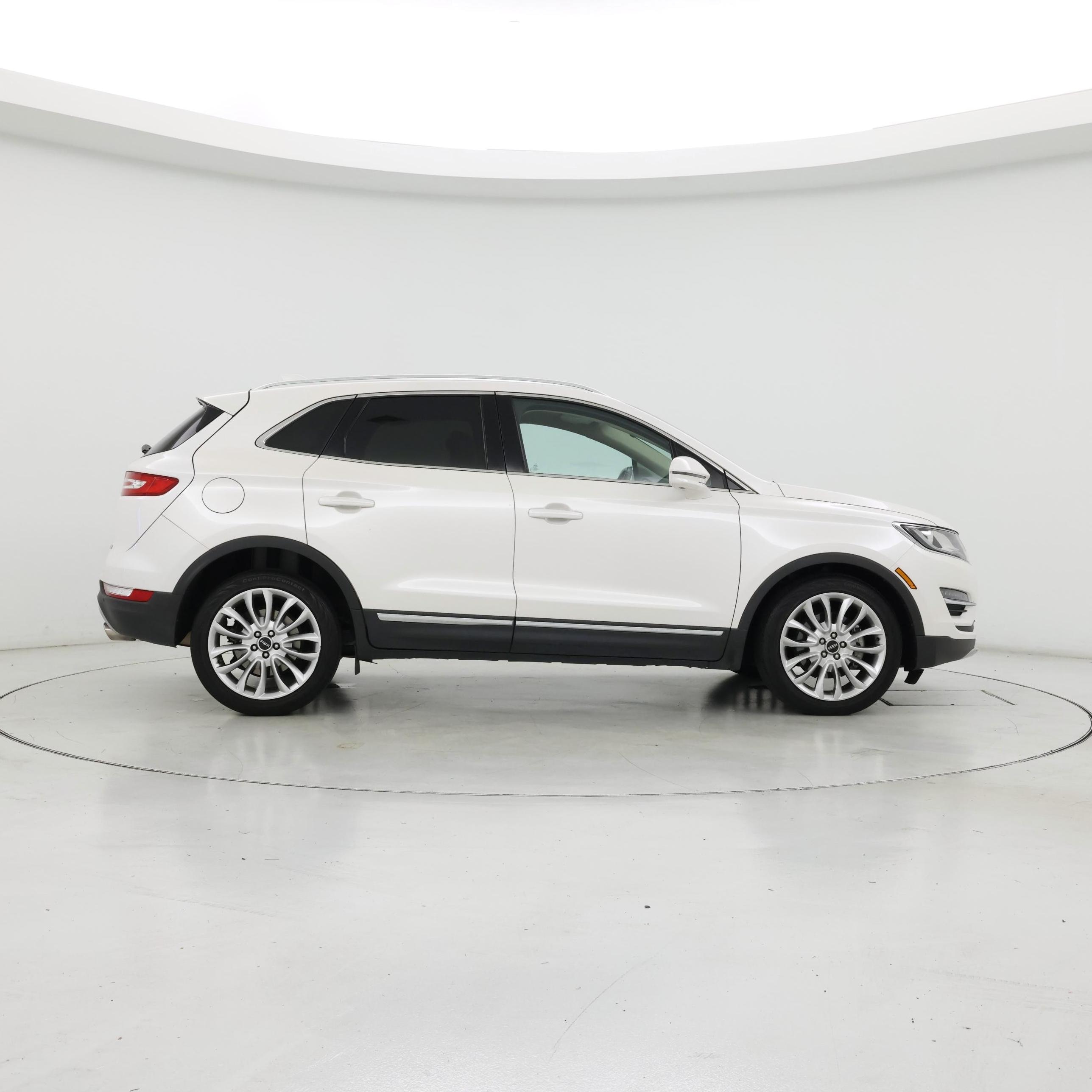 Thumbnail: 2017 Lincoln MKC - 7
