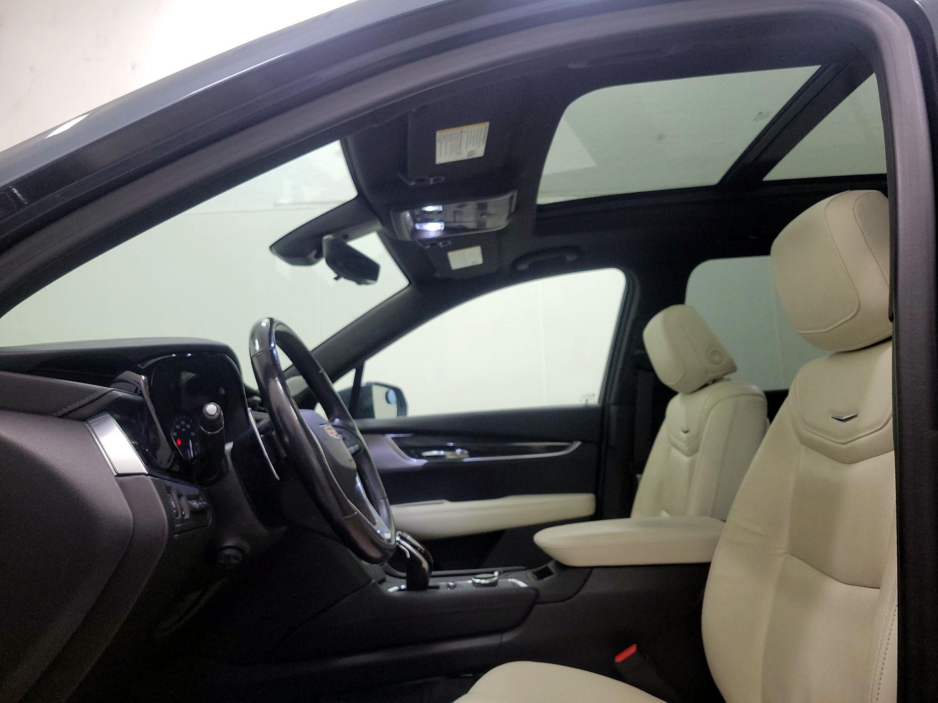 Thumbnail: 2020 Cadillac XT6 - 20