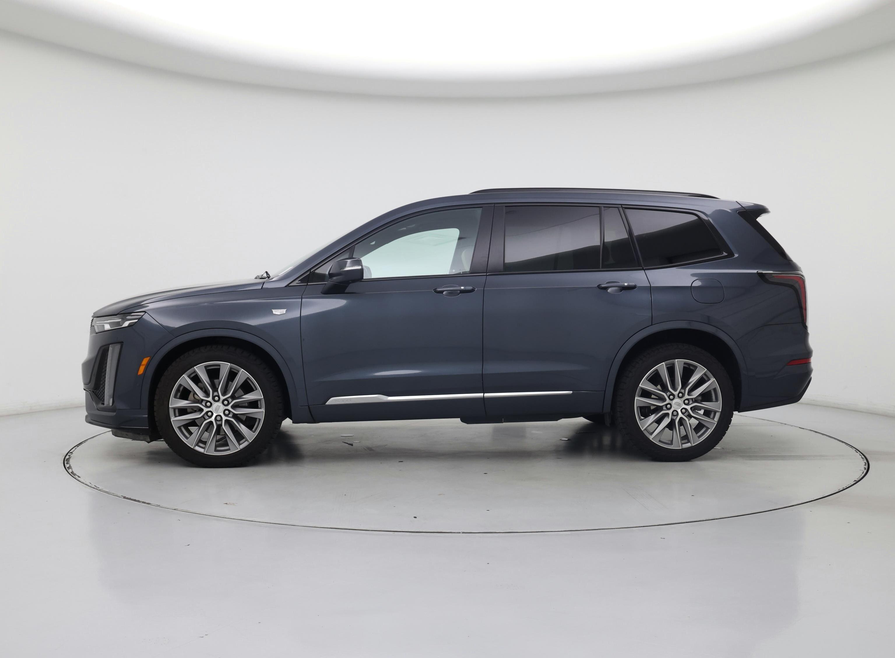 Thumbnail: 2020 Cadillac XT6 - 3
