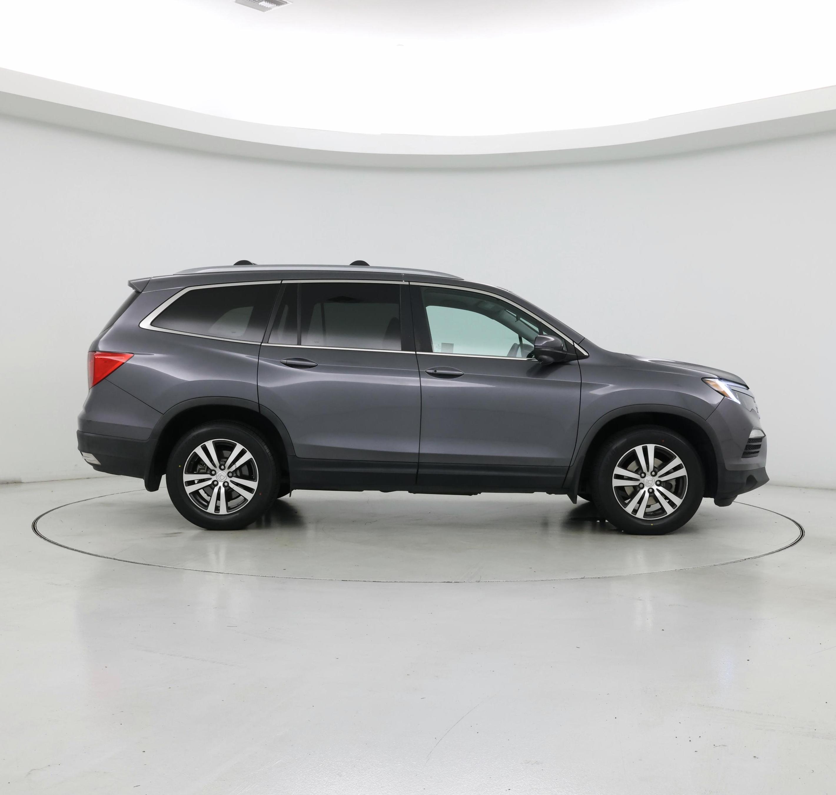 Thumbnail: 2016 Honda Pilot - 7